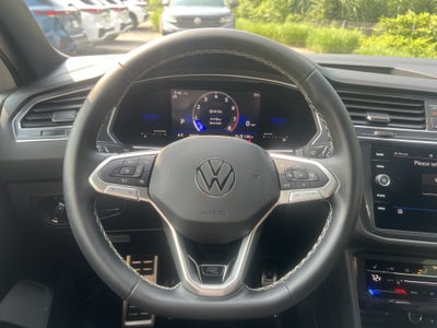2023 Volkswagen Tiguan SE R-Line Black