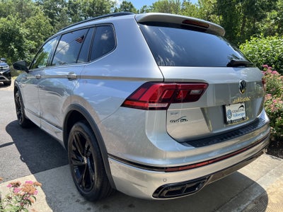 2023 Volkswagen Tiguan SE R-Line Black
