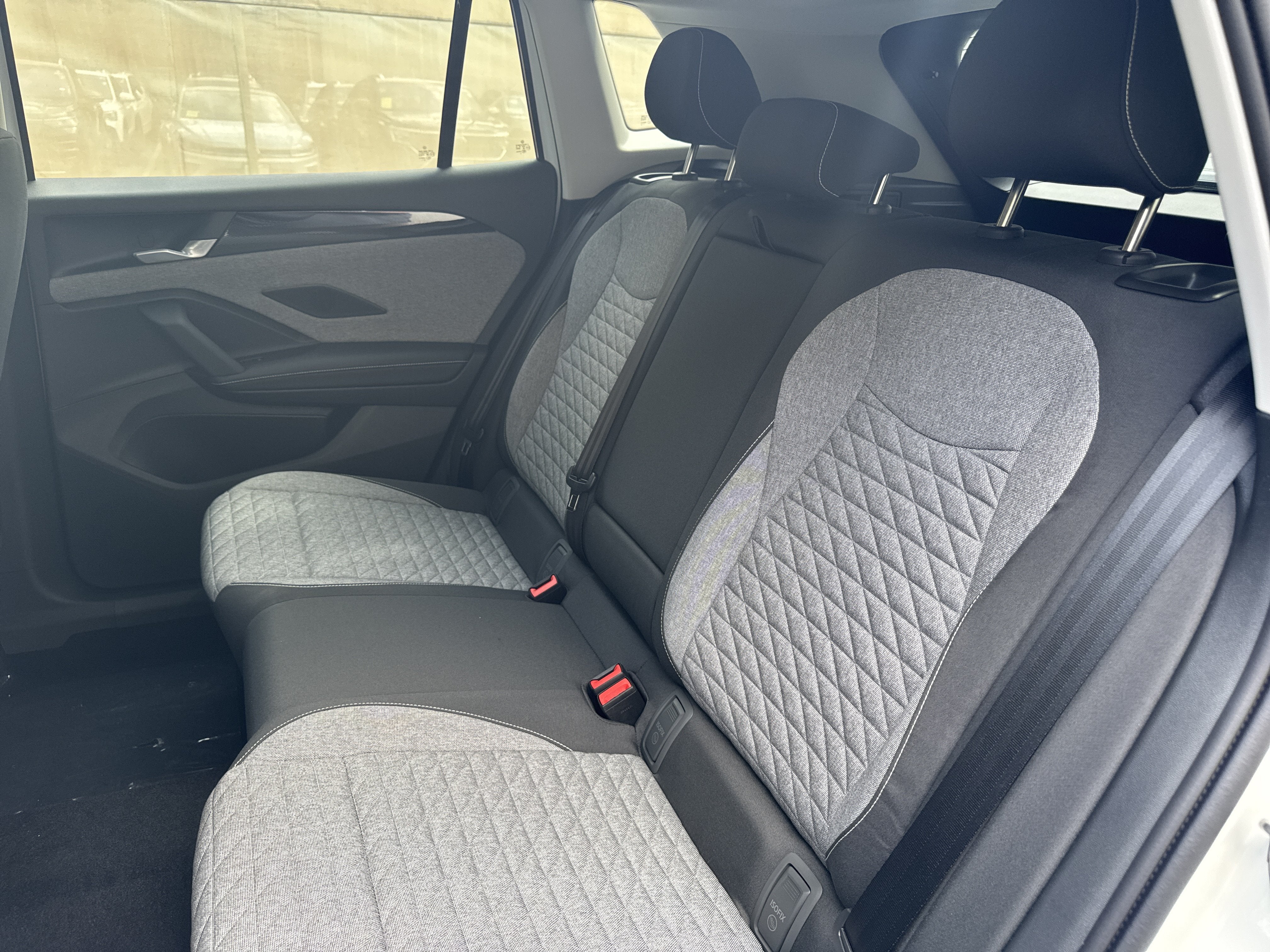 2026 Volkswagen Tiguan S w/18 wheel package