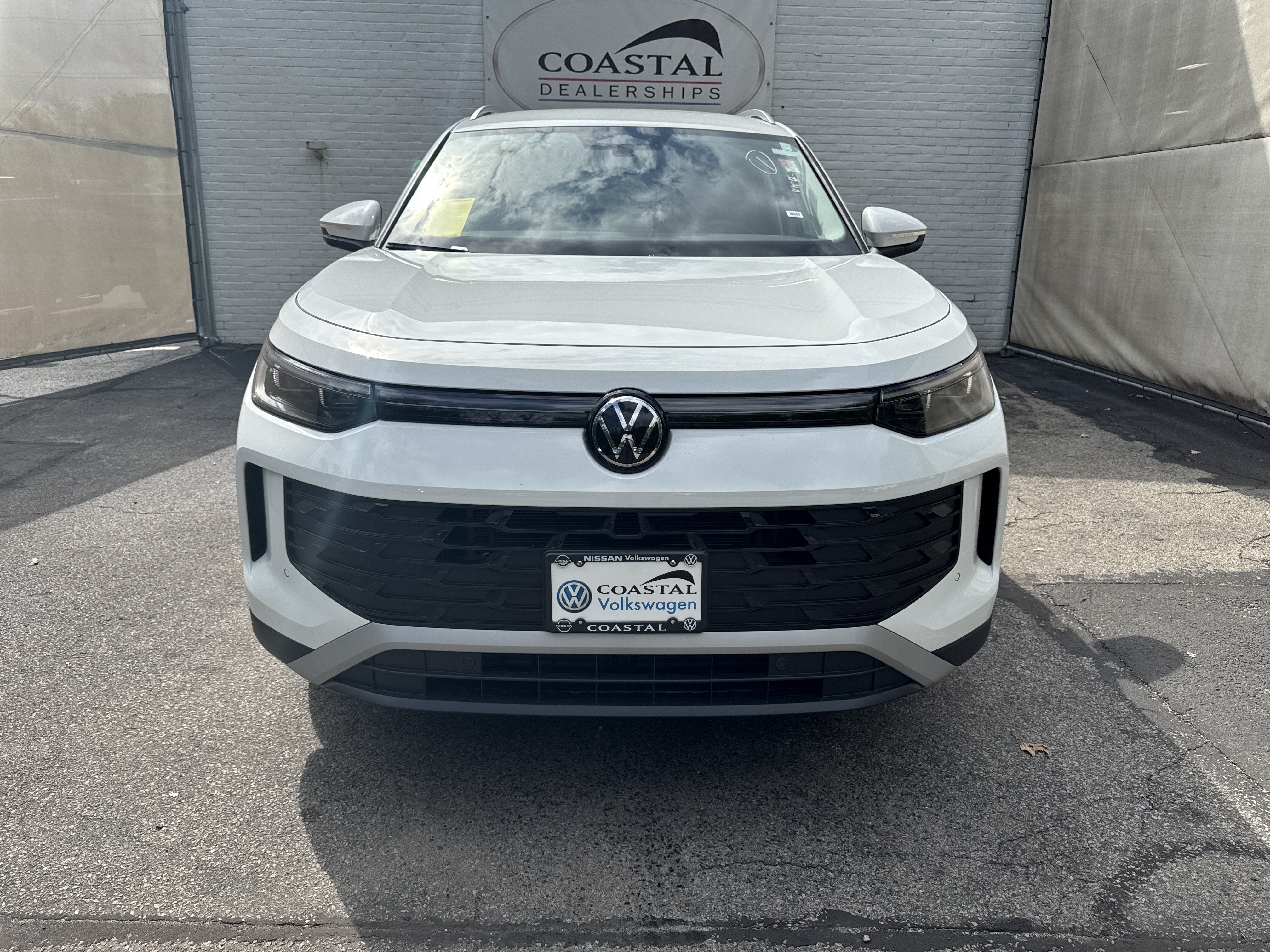 2026 Volkswagen Tiguan S w/18 wheel package