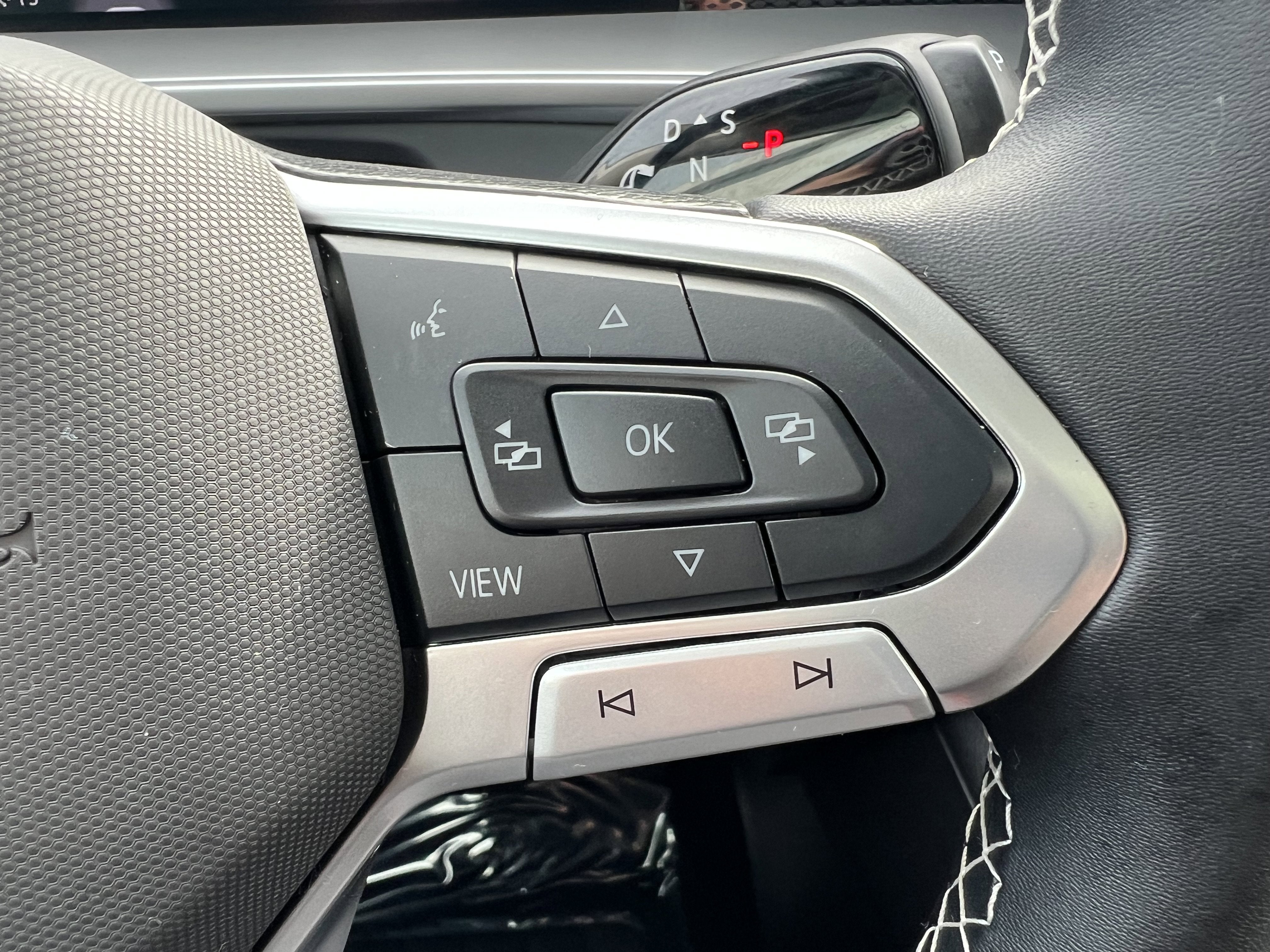 2025 Volkswagen Tiguan SE