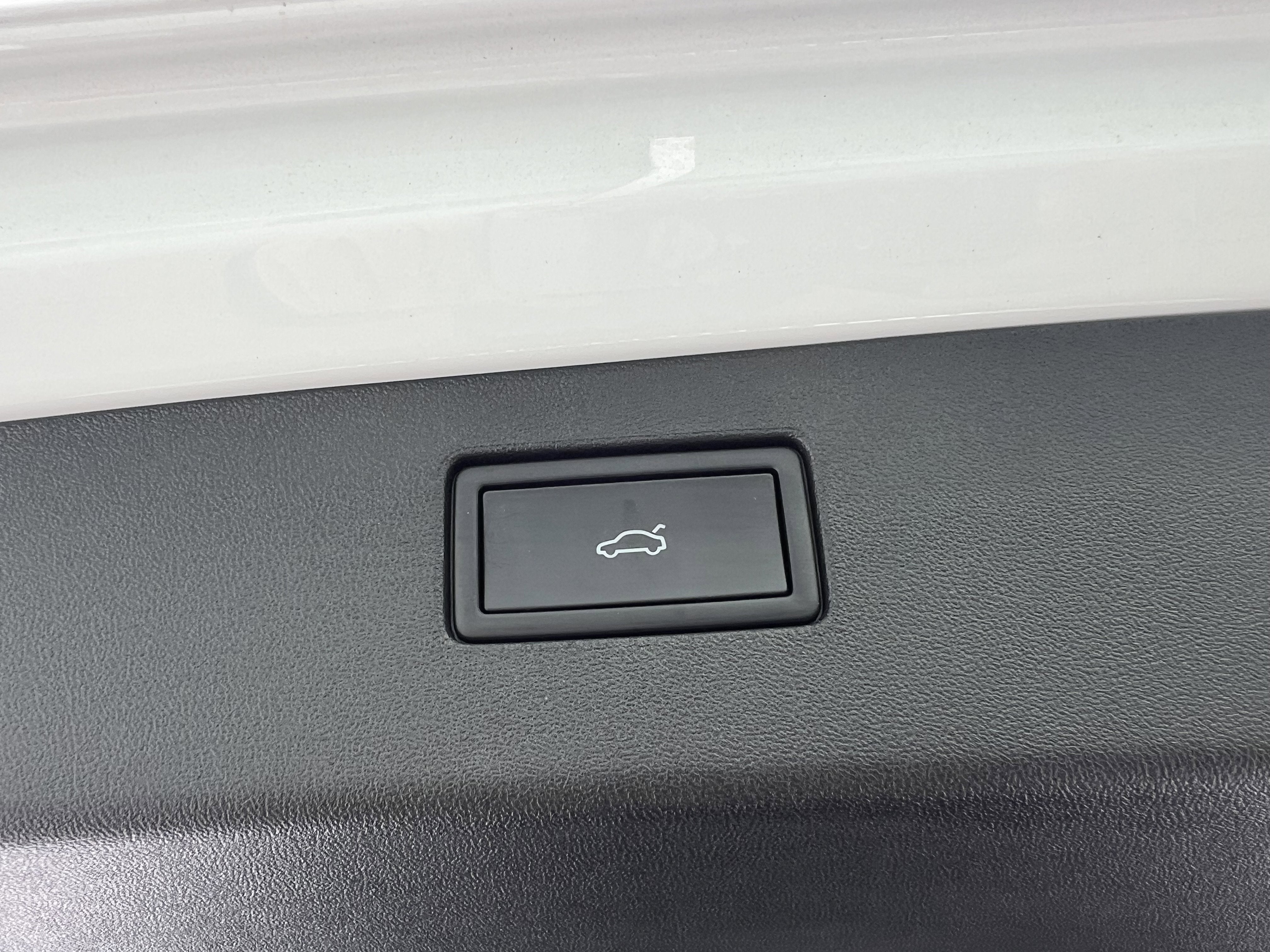 2025 Volkswagen Tiguan SE