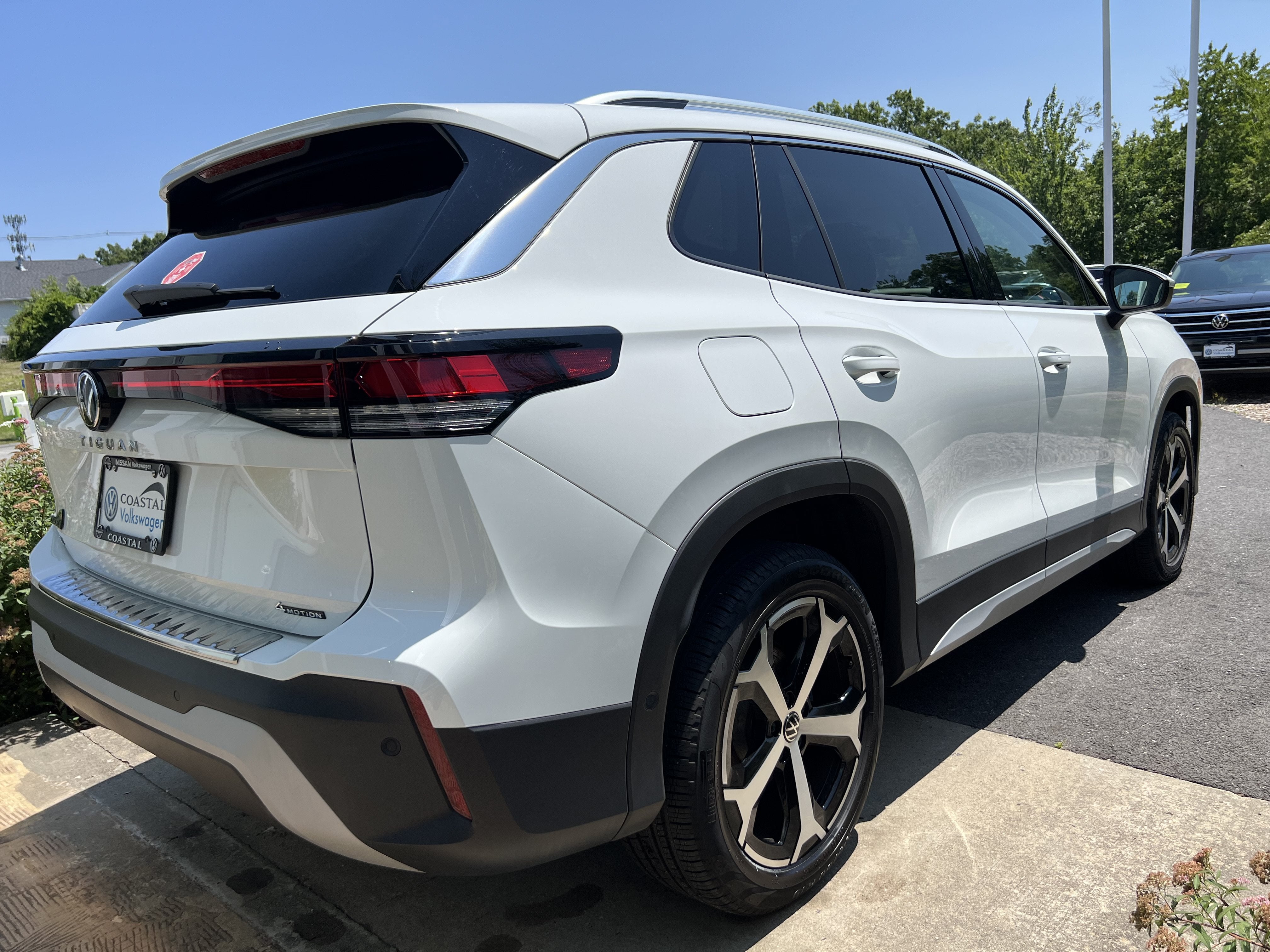 2025 Volkswagen Tiguan SE