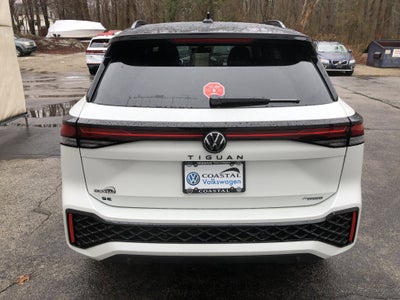 2026 Volkswagen Tiguan SE R-Line Black
