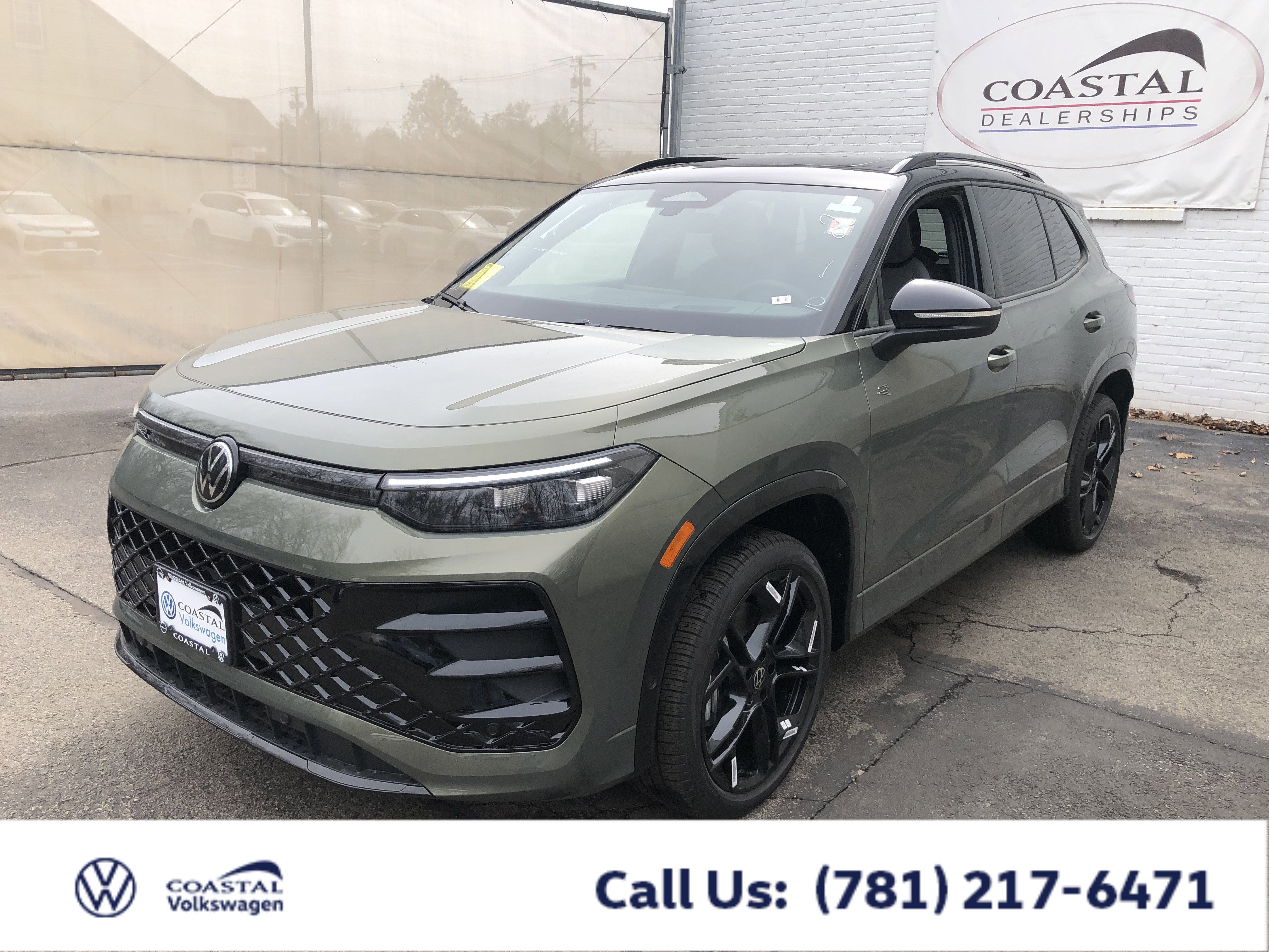 2026 Volkswagen Tiguan SE R-Line Black