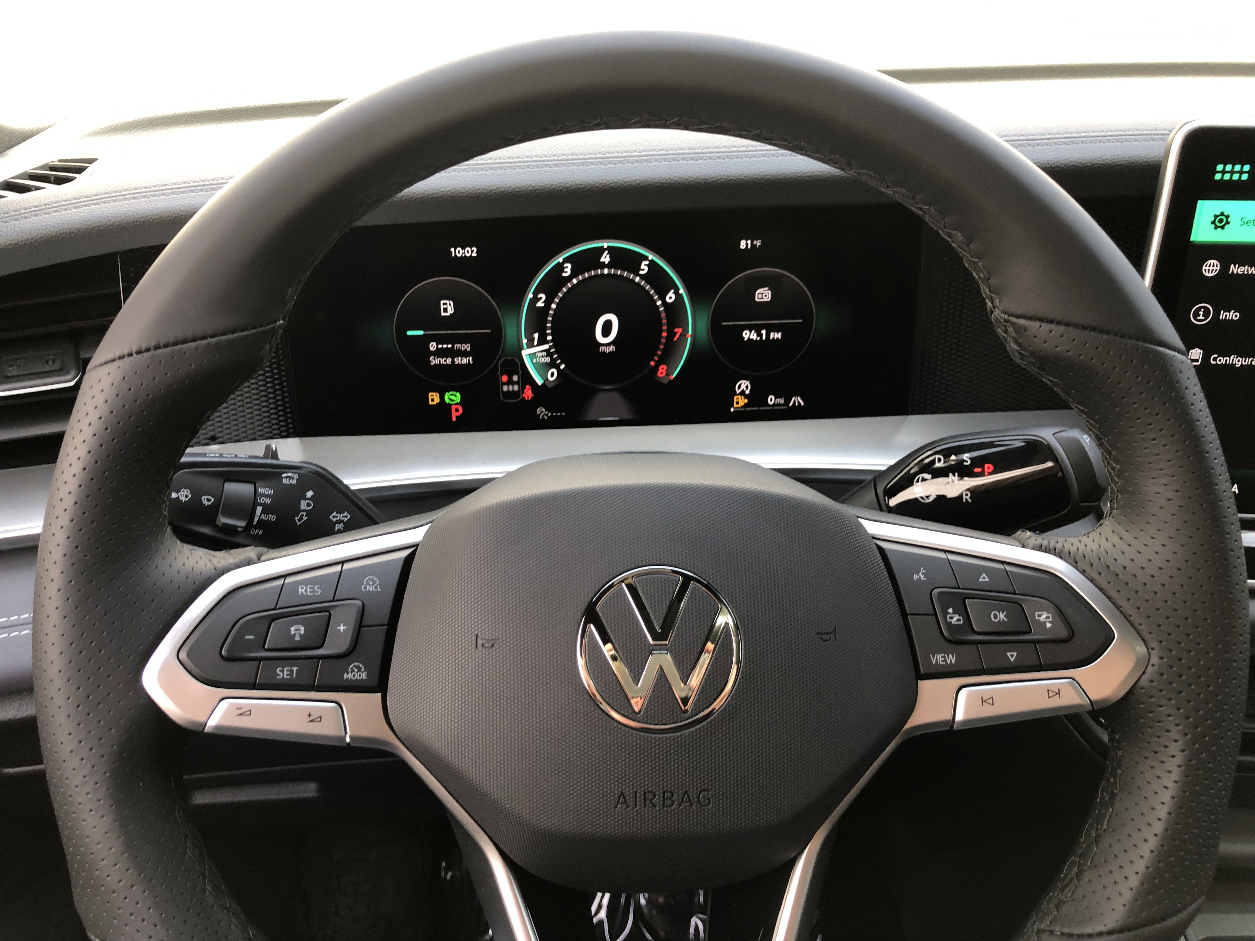 2026 Volkswagen Tiguan SE R-Line Black
