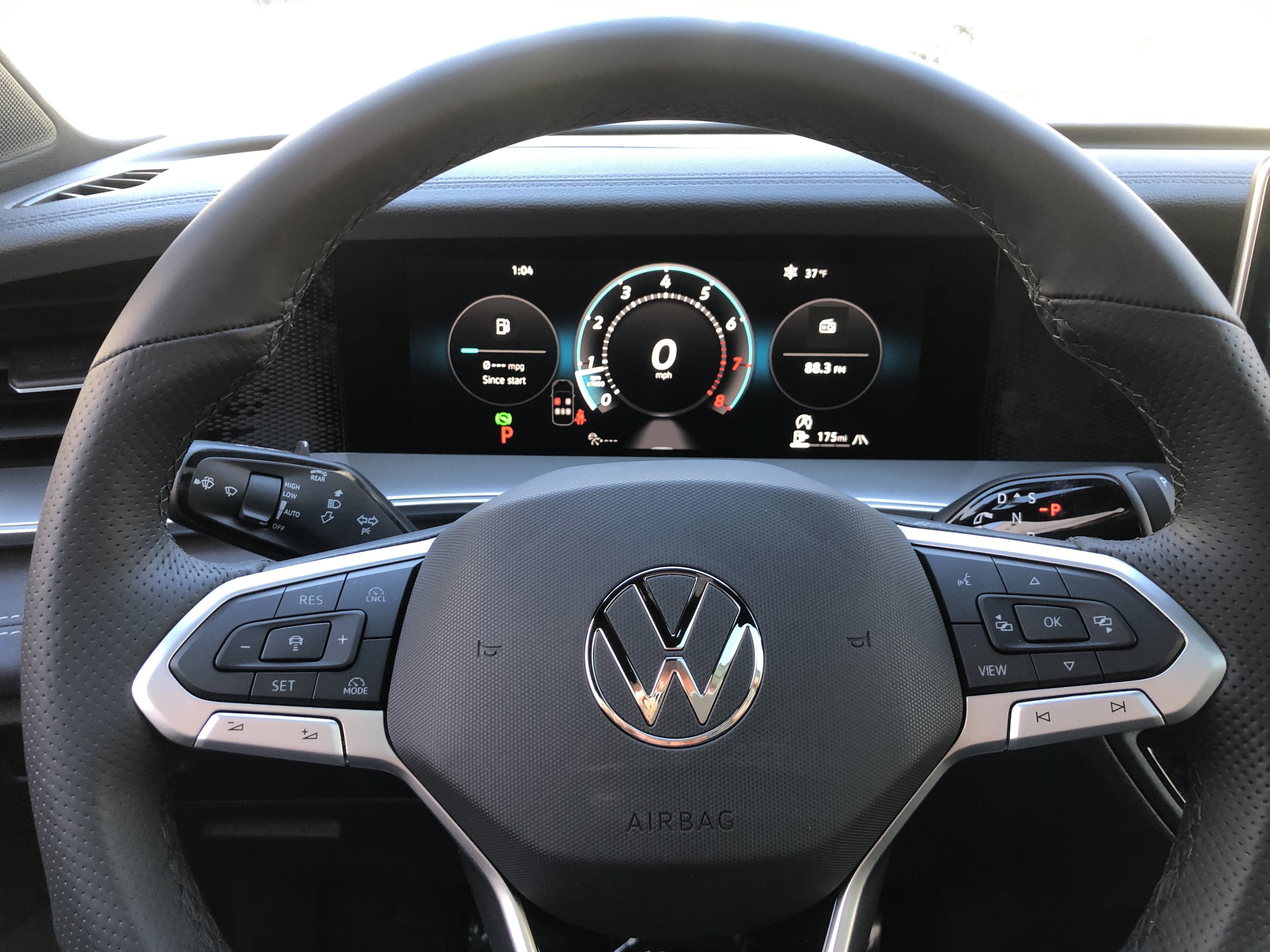 2026 Volkswagen Tiguan SE R-Line Black