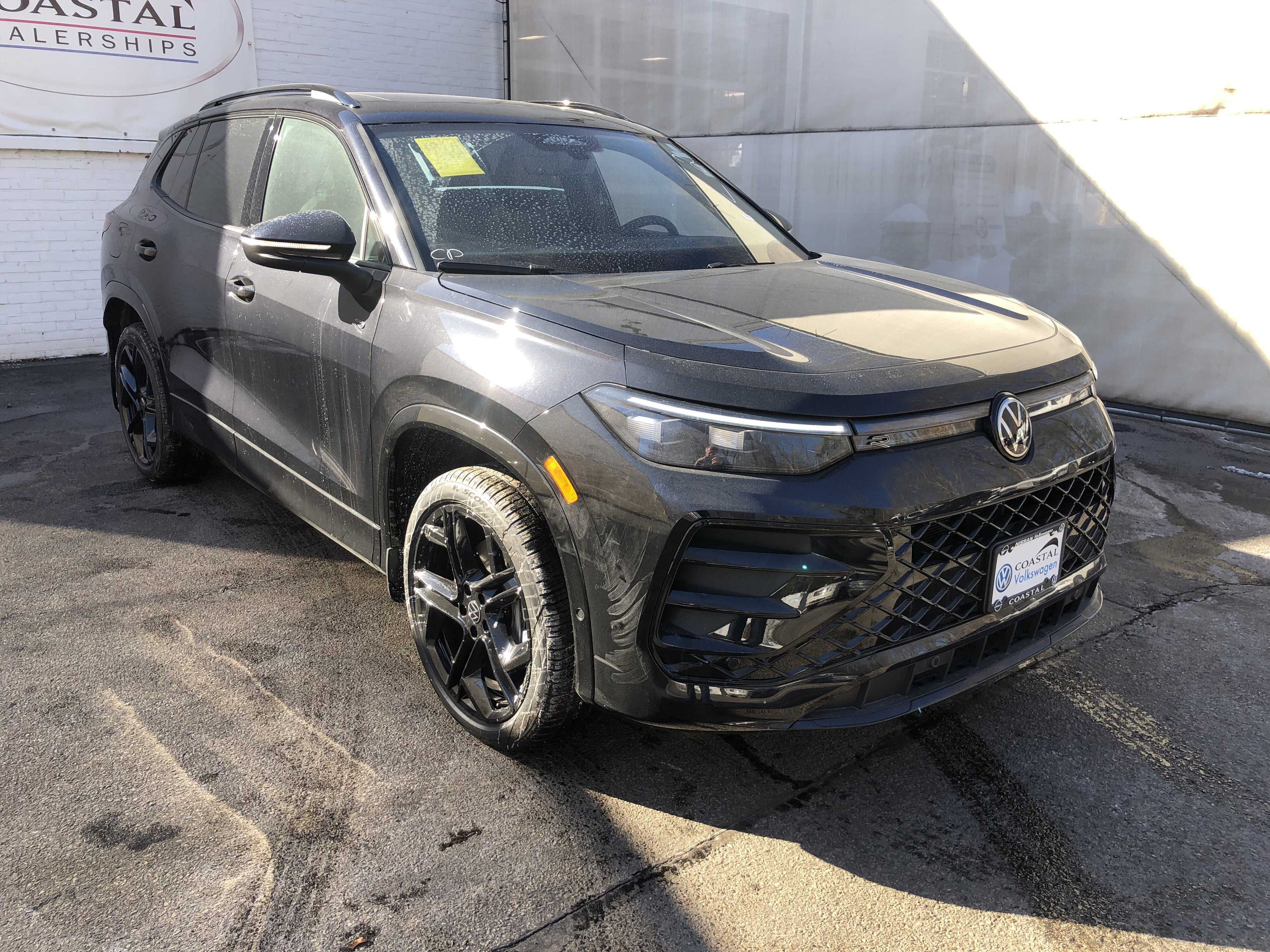 2026 Volkswagen Tiguan SE R-Line Black