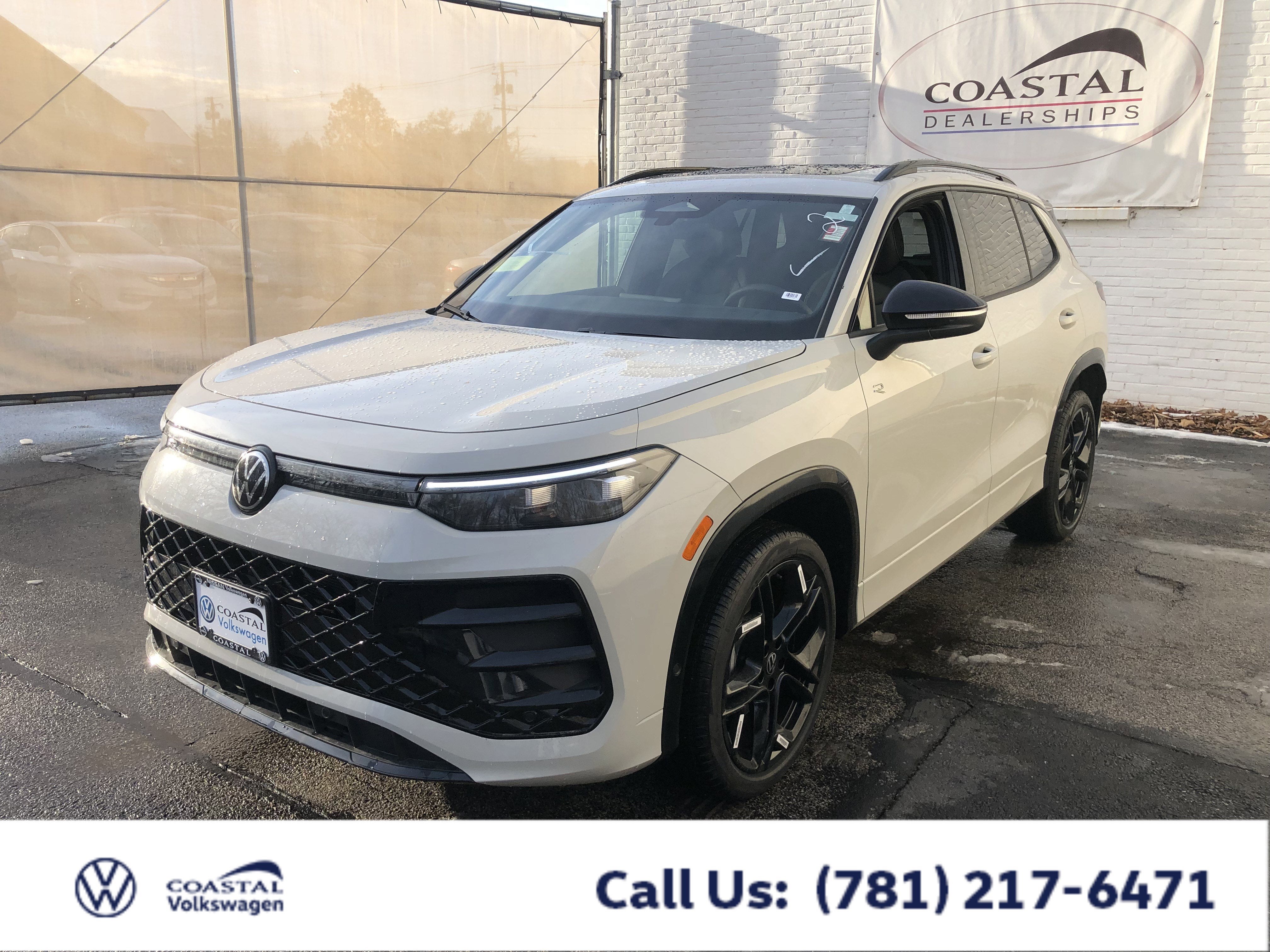 2026 Volkswagen Tiguan SE R-Line Black