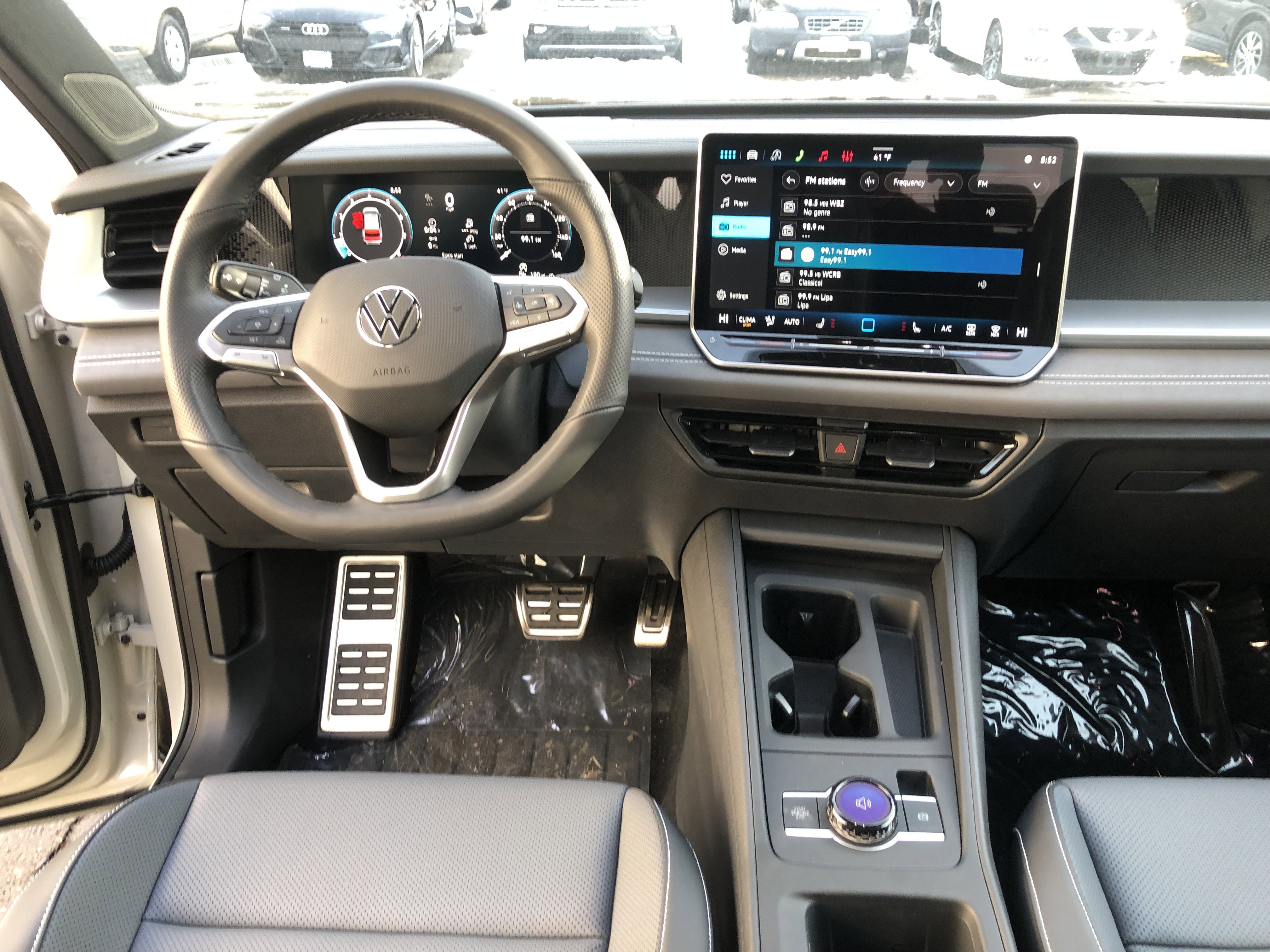 2026 Volkswagen Tiguan SE R-Line Black