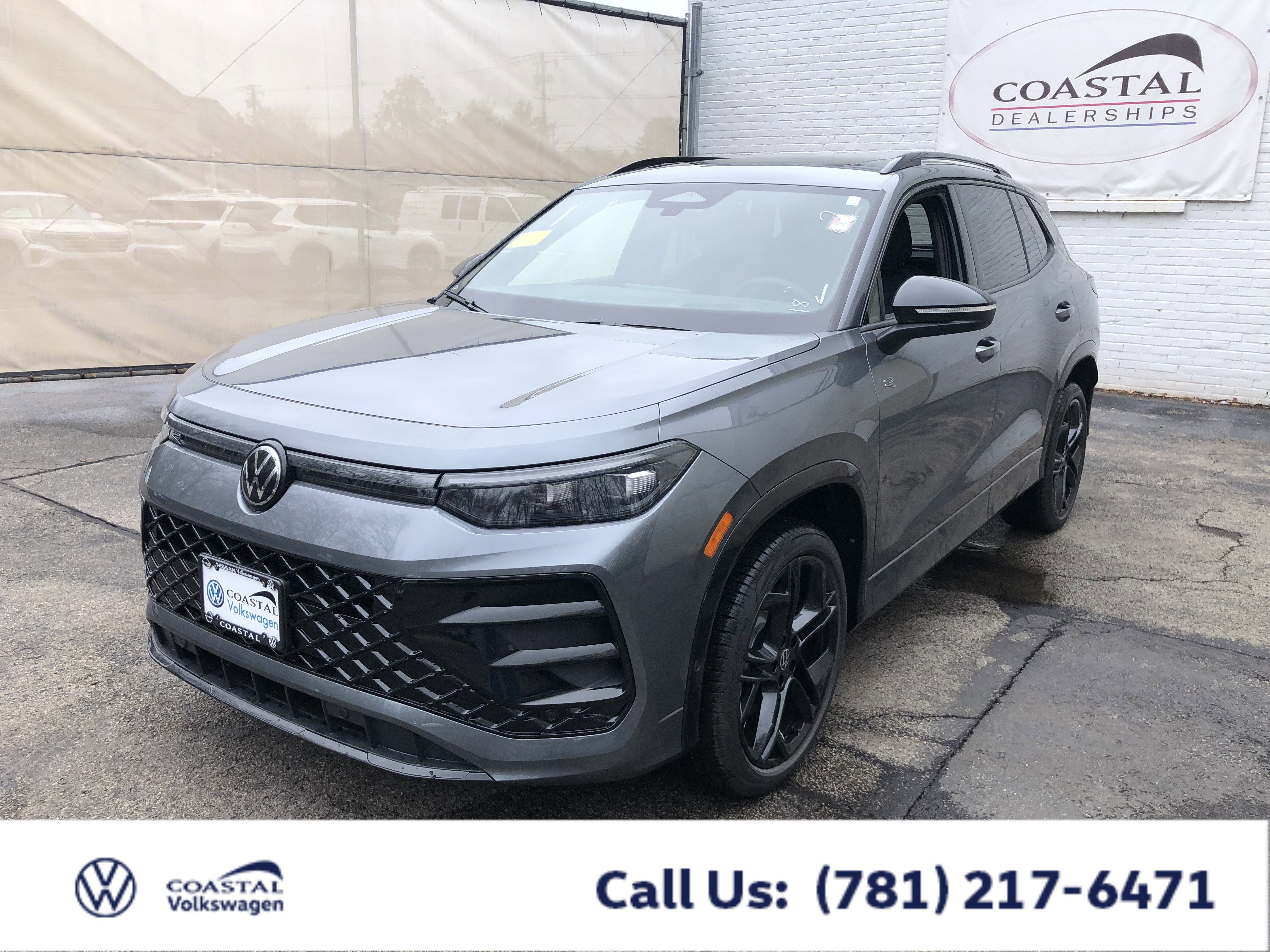 2026 Volkswagen Tiguan SE R-Line Black