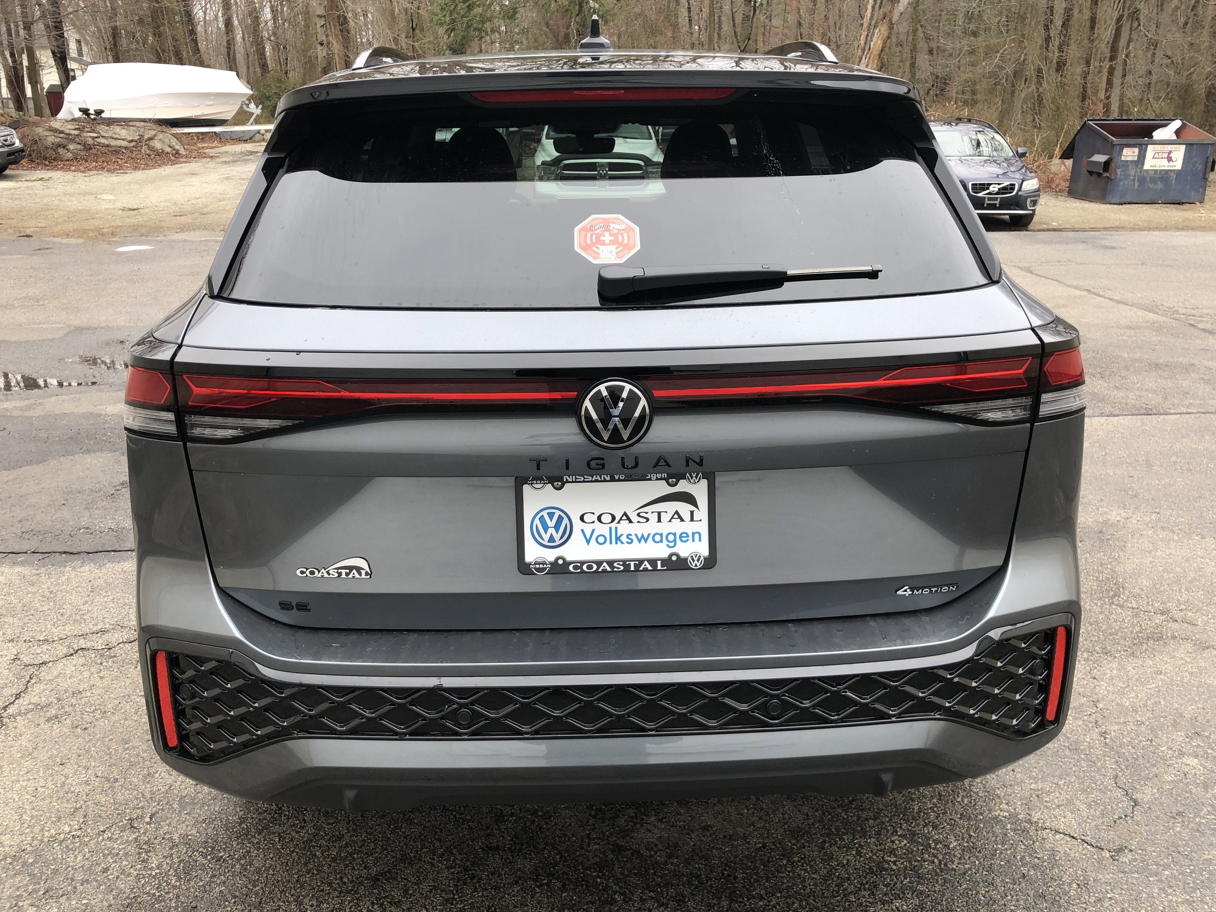 2026 Volkswagen Tiguan SE R-Line Black
