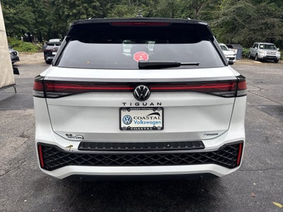 2026 Volkswagen Tiguan SE R-Line Black