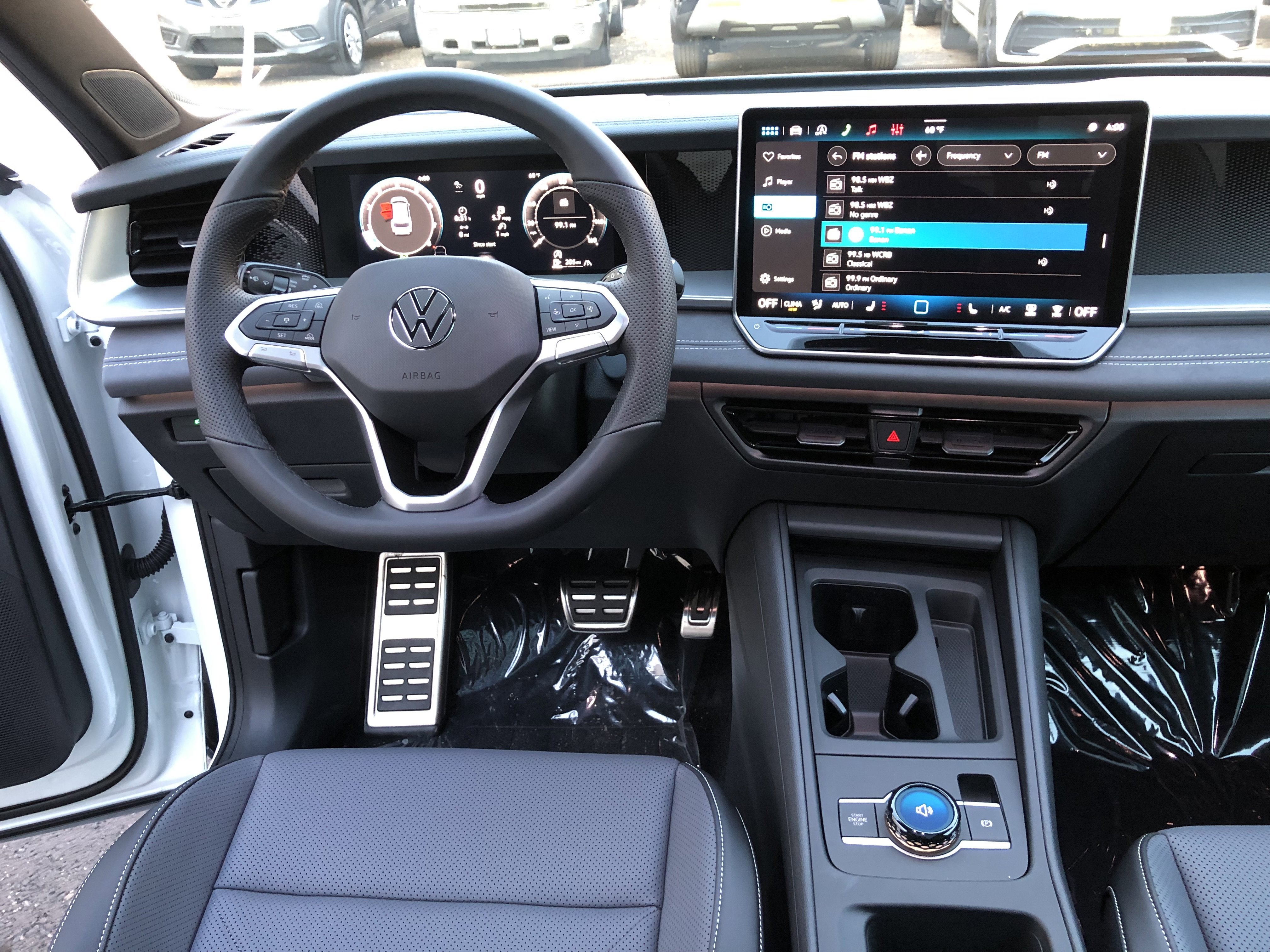 2026 Volkswagen Tiguan SE R-Line Black