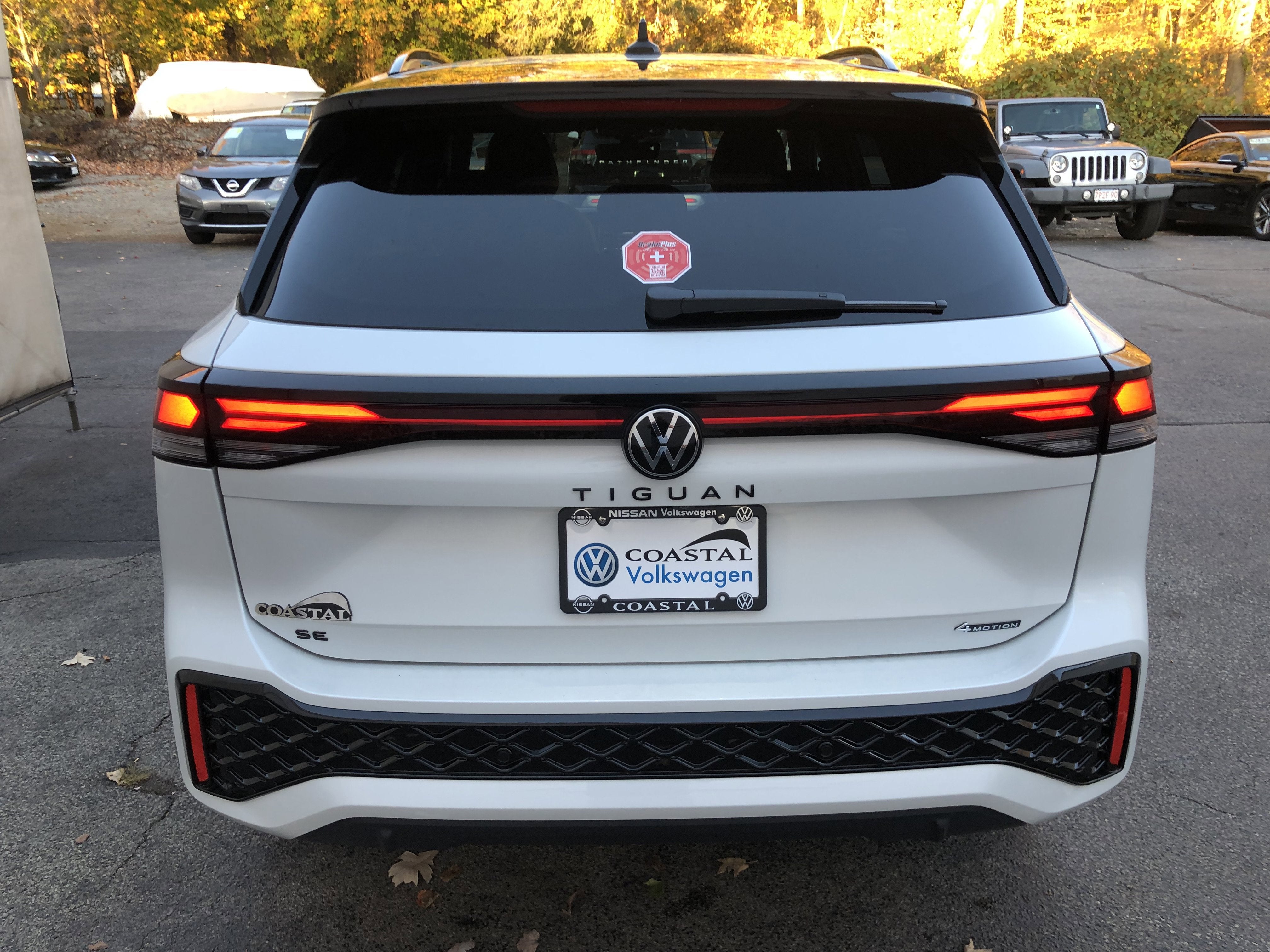 2026 Volkswagen Tiguan SE R-Line Black