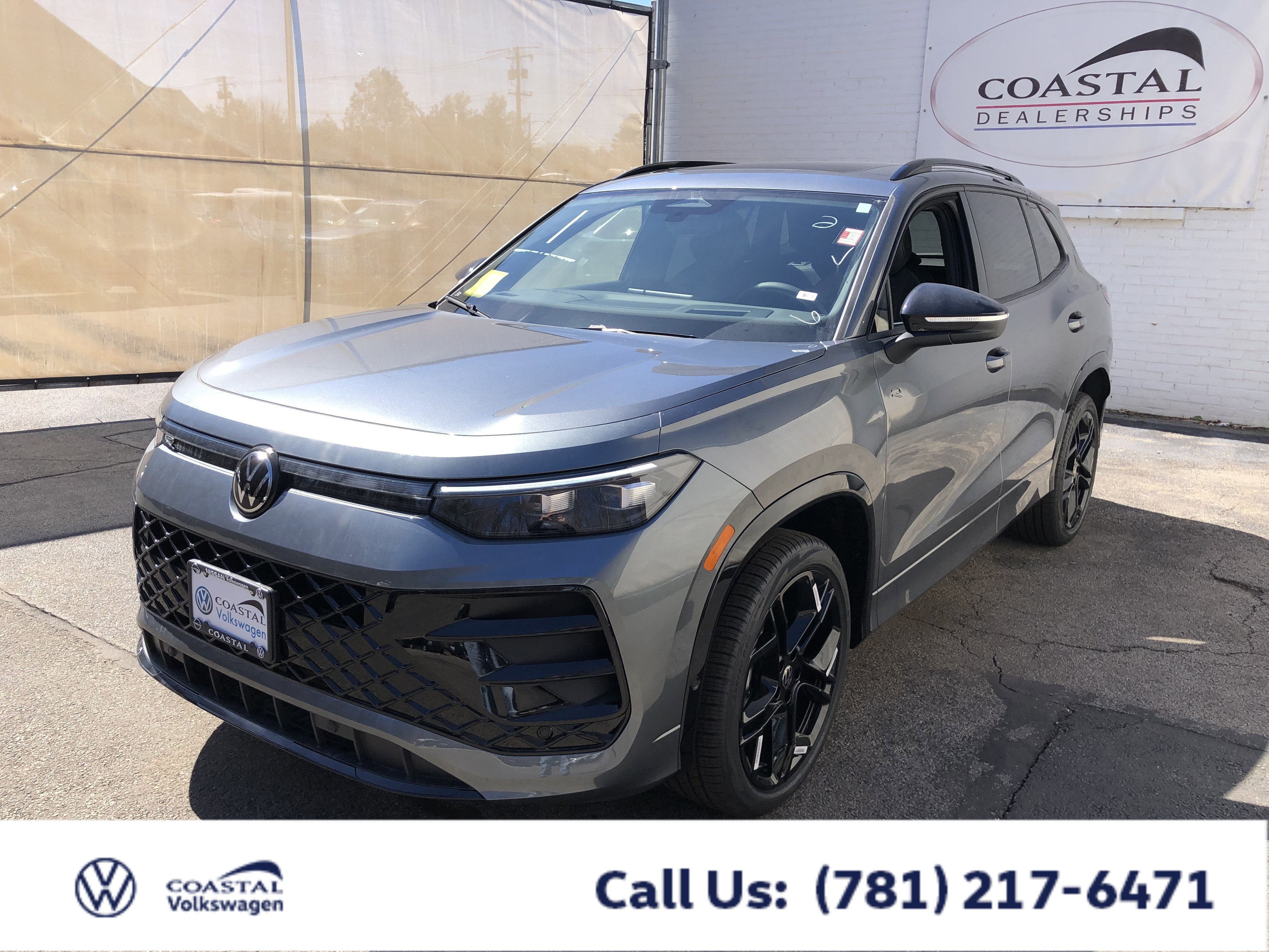 2026 Volkswagen Tiguan SE R-Line Black