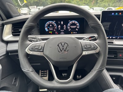 2026 Volkswagen Tiguan SE R-Line Black
