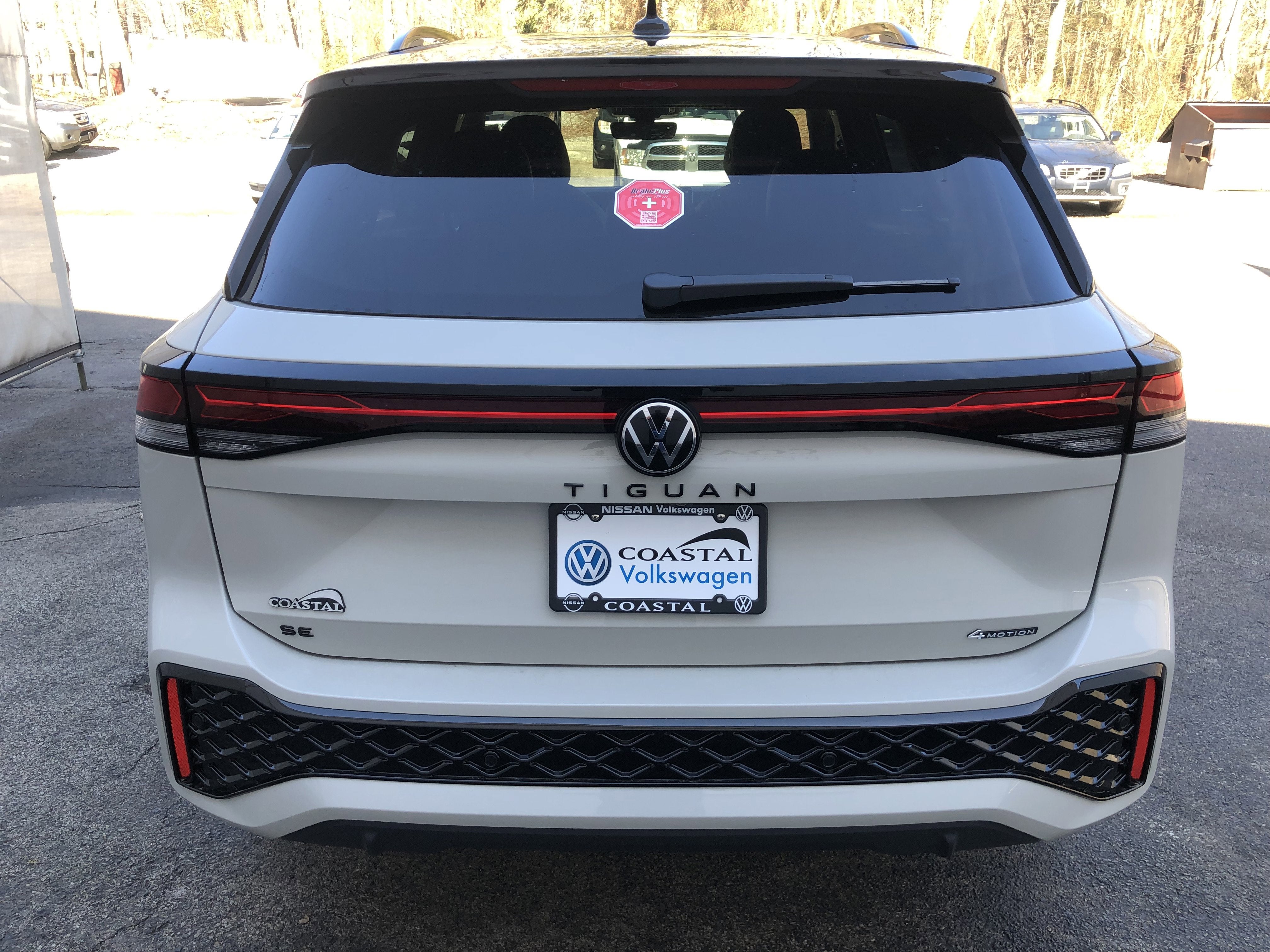 2026 Volkswagen Tiguan SE R-Line Black