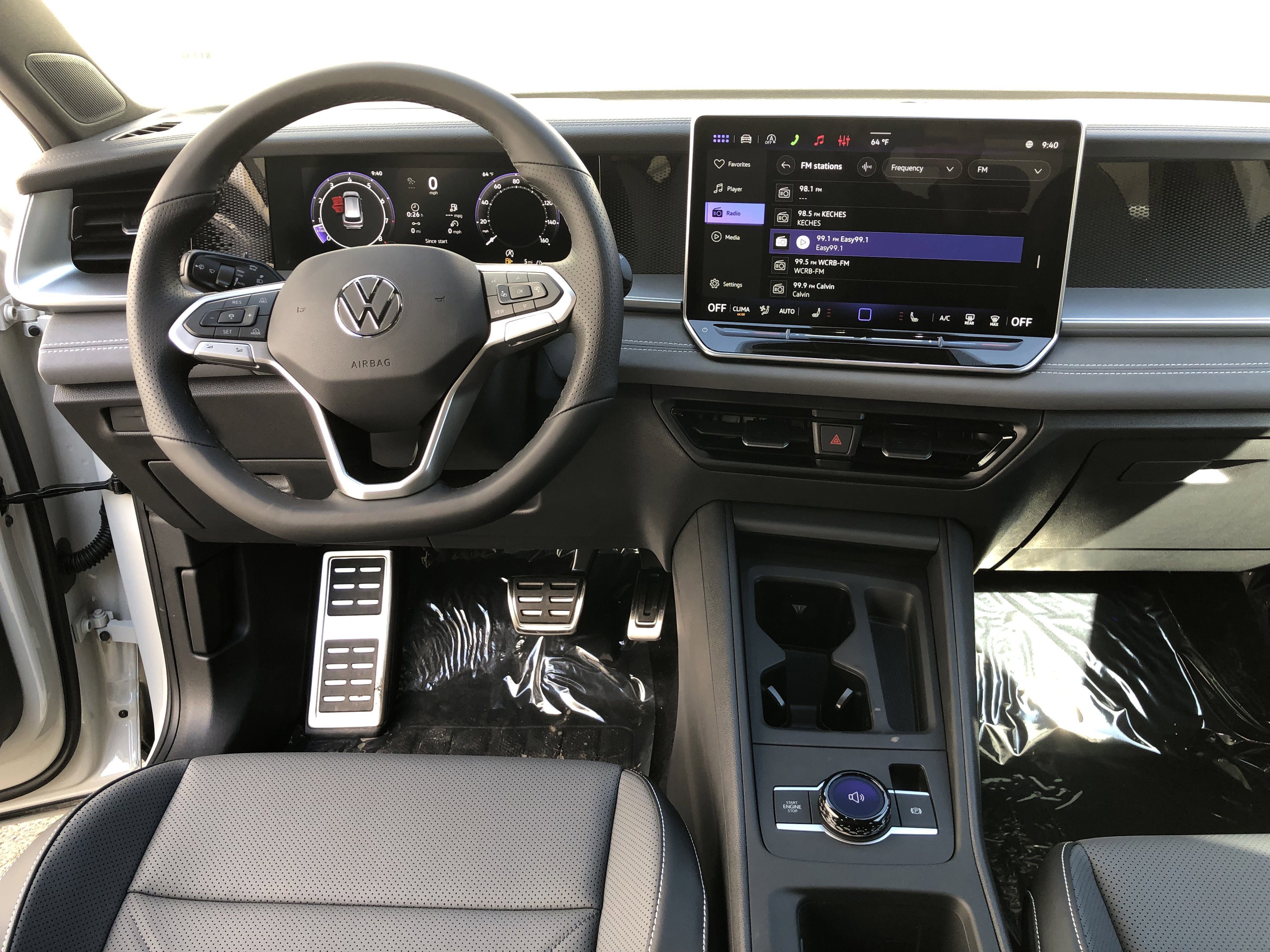 2026 Volkswagen Tiguan SE R-Line Black