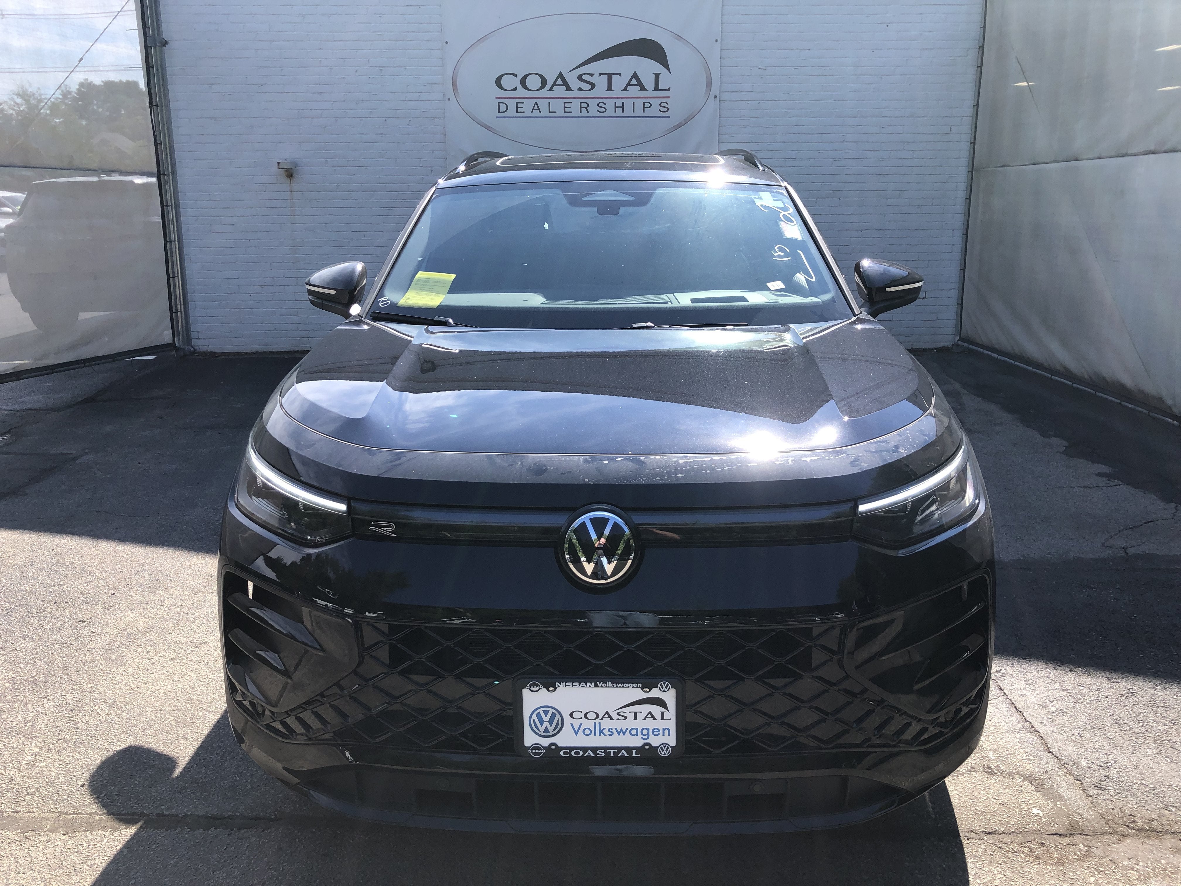 2026 Volkswagen Tiguan SE R-Line Black