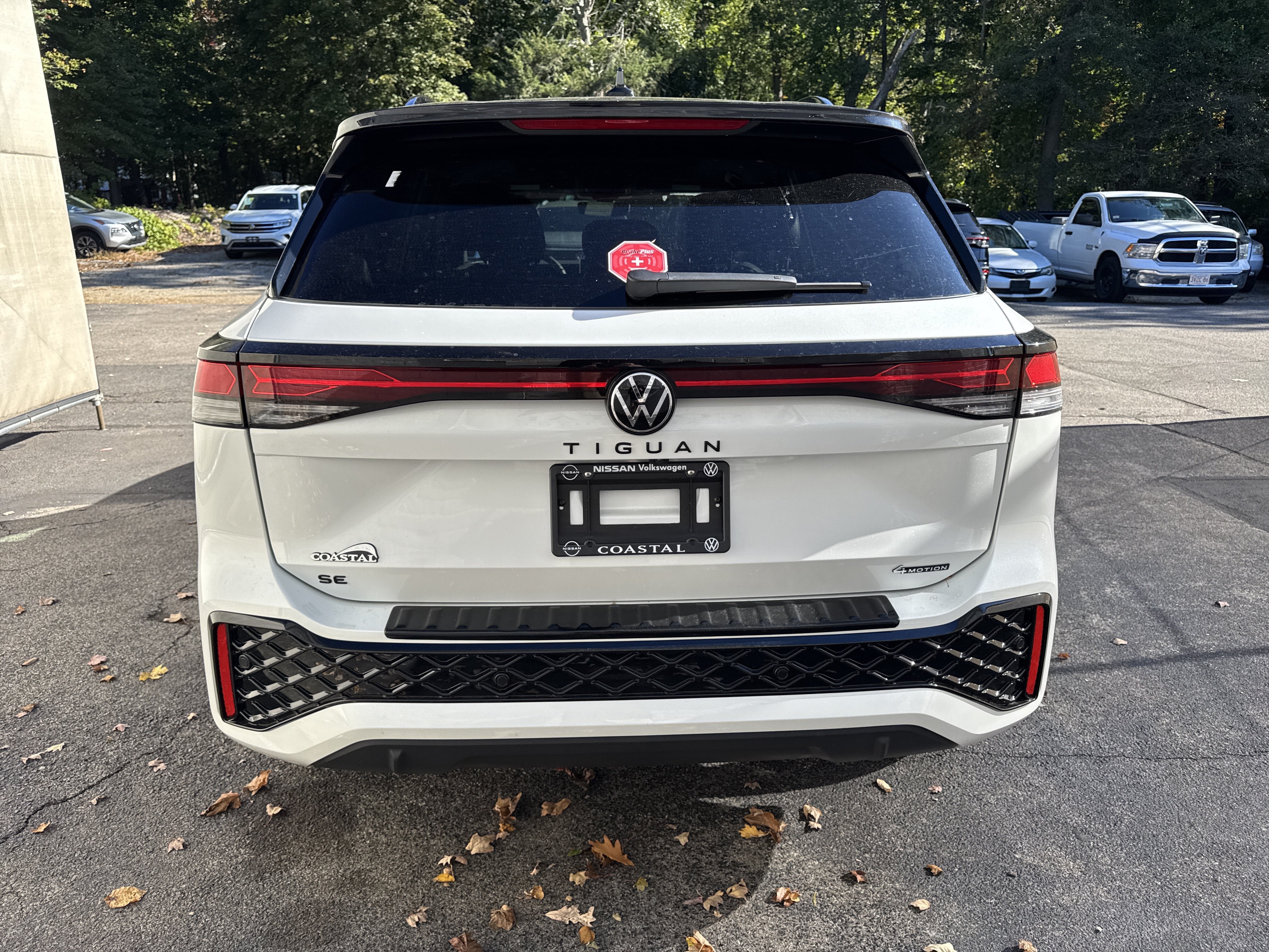 2026 Volkswagen Tiguan SE R-Line Black