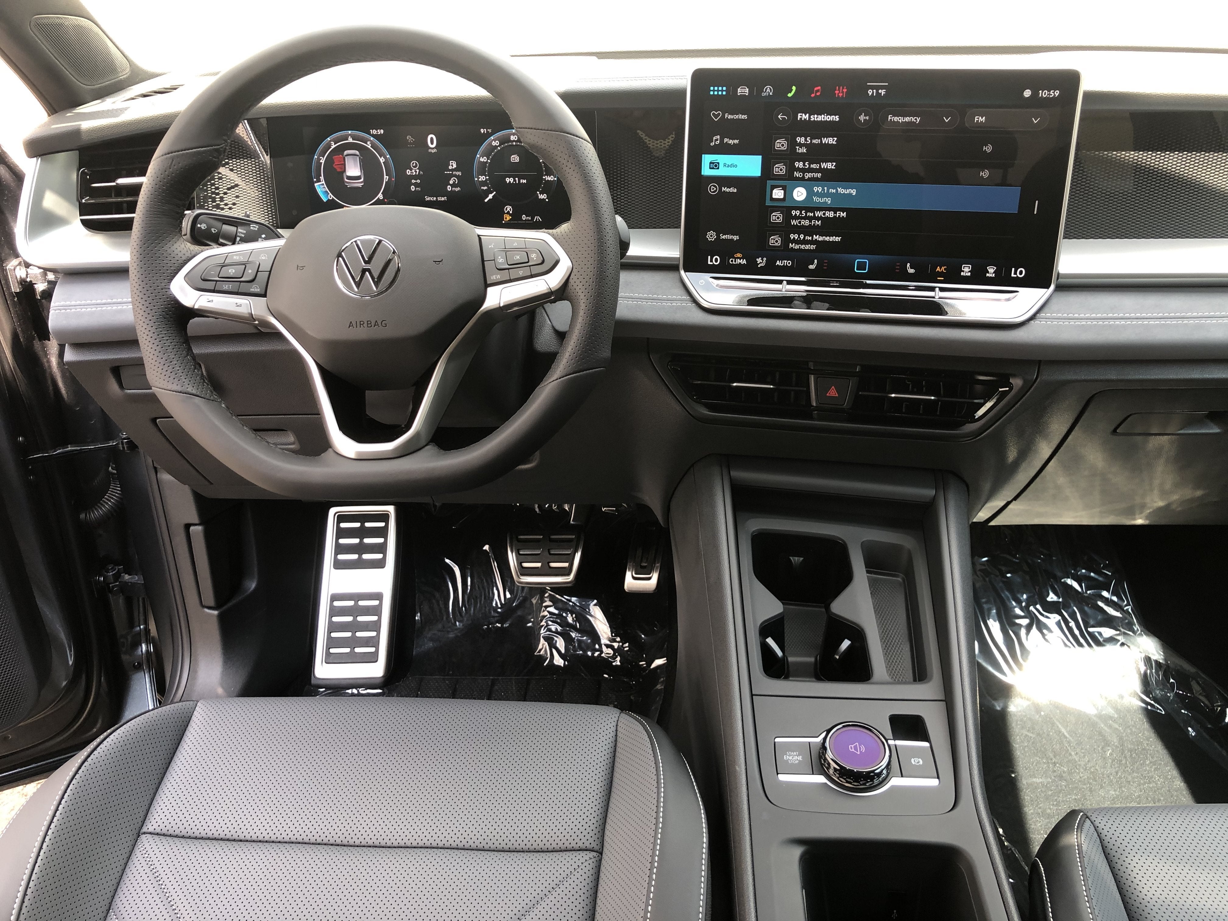 2026 Volkswagen Tiguan SE R-Line Black