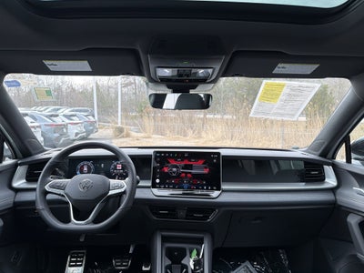 2025 Volkswagen Tiguan SE R-Line Black