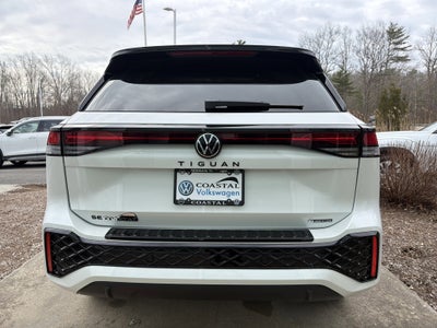 2025 Volkswagen Tiguan SE R-Line Black