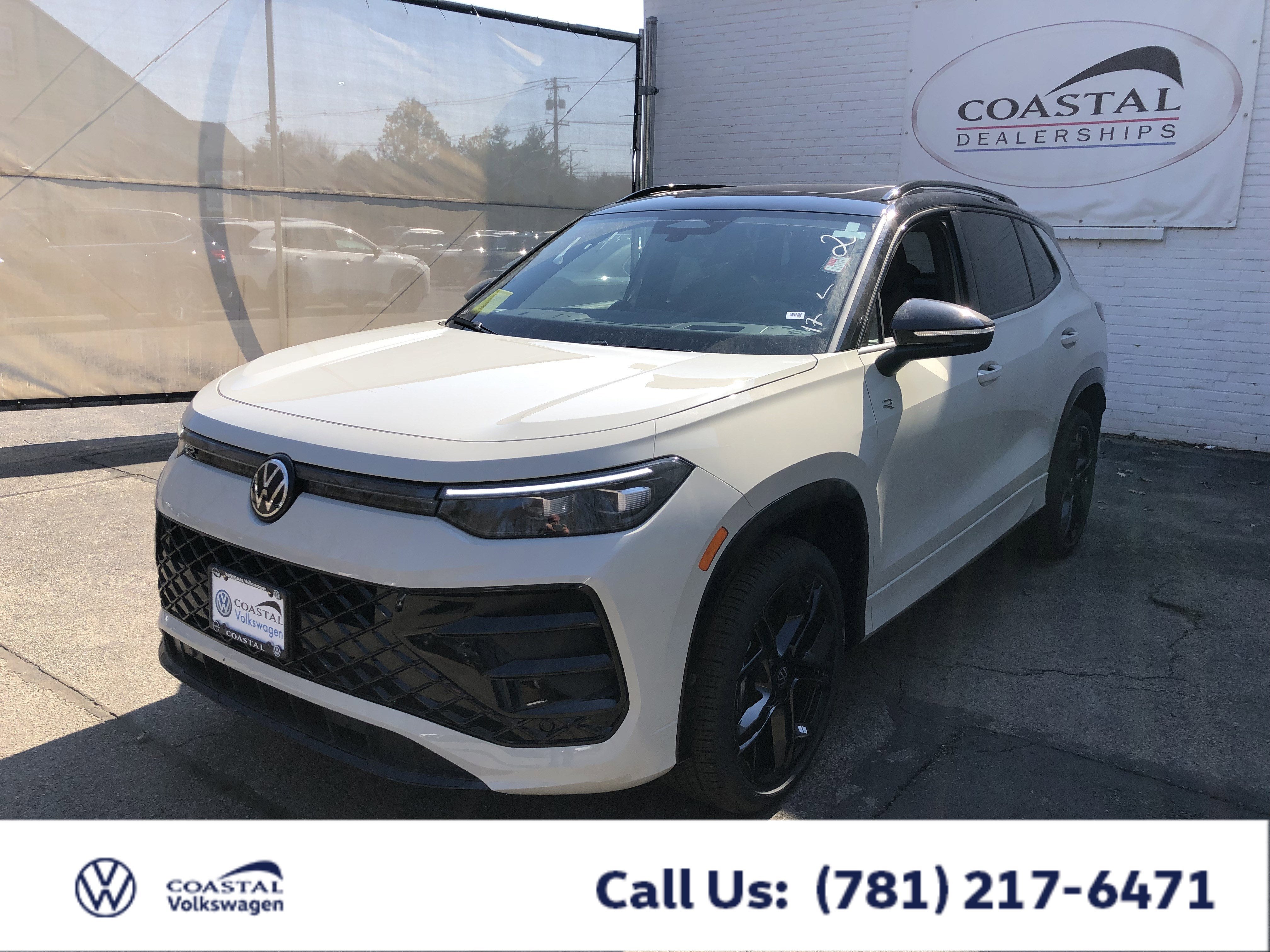 2026 Volkswagen Tiguan SE R-Line Black