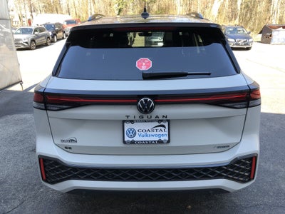 2026 Volkswagen Tiguan SE R-Line Black