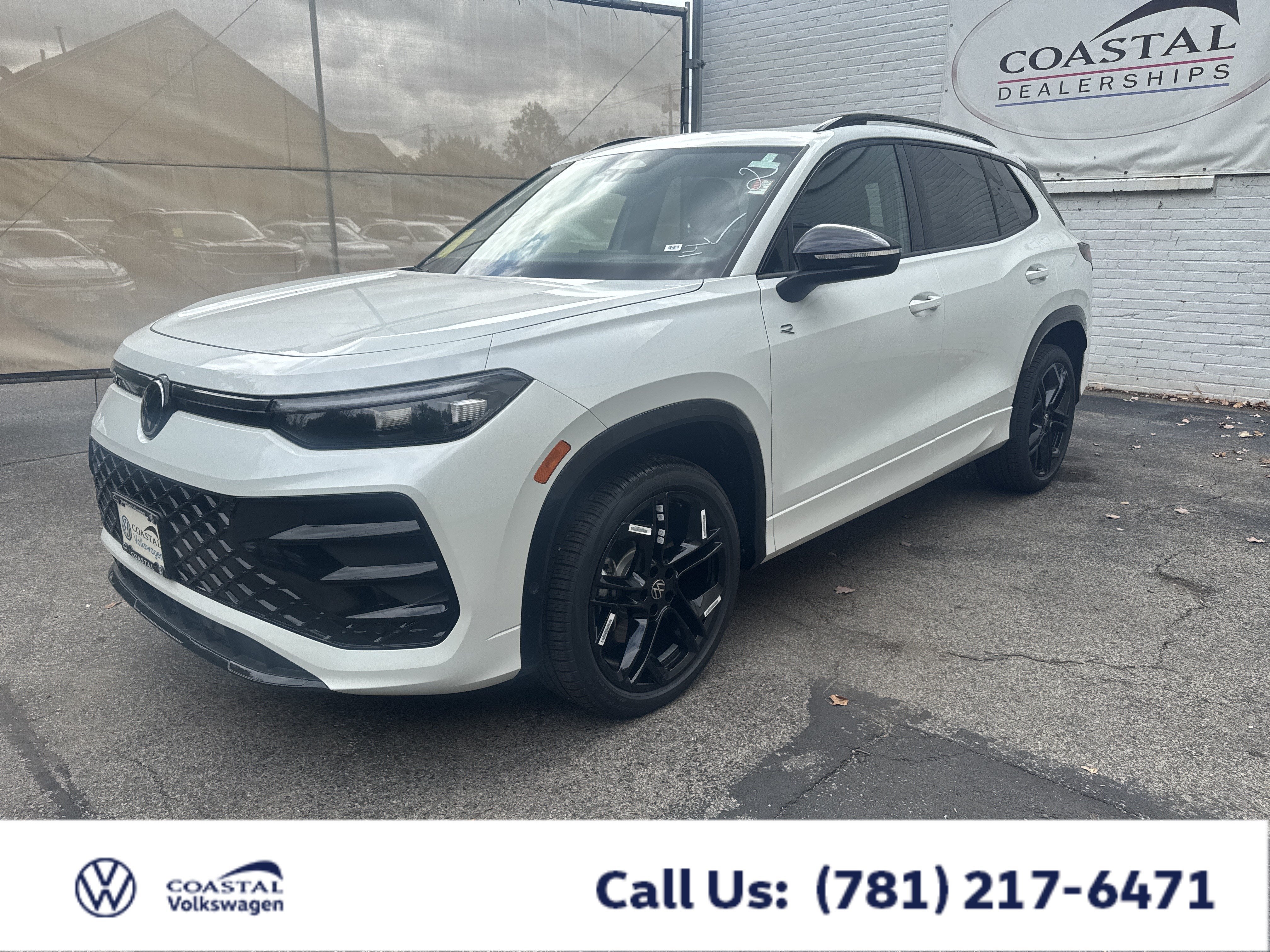 2026 Volkswagen Tiguan SE R-Line Black