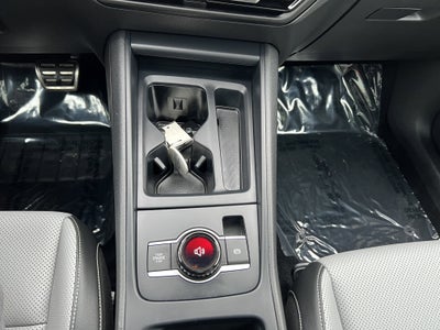 2025 Volkswagen Tiguan SE R-Line Black