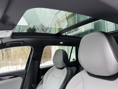 2025 Volkswagen Tiguan SE R-Line Black