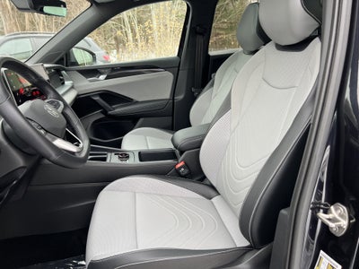 2025 Volkswagen Tiguan SE R-Line Black