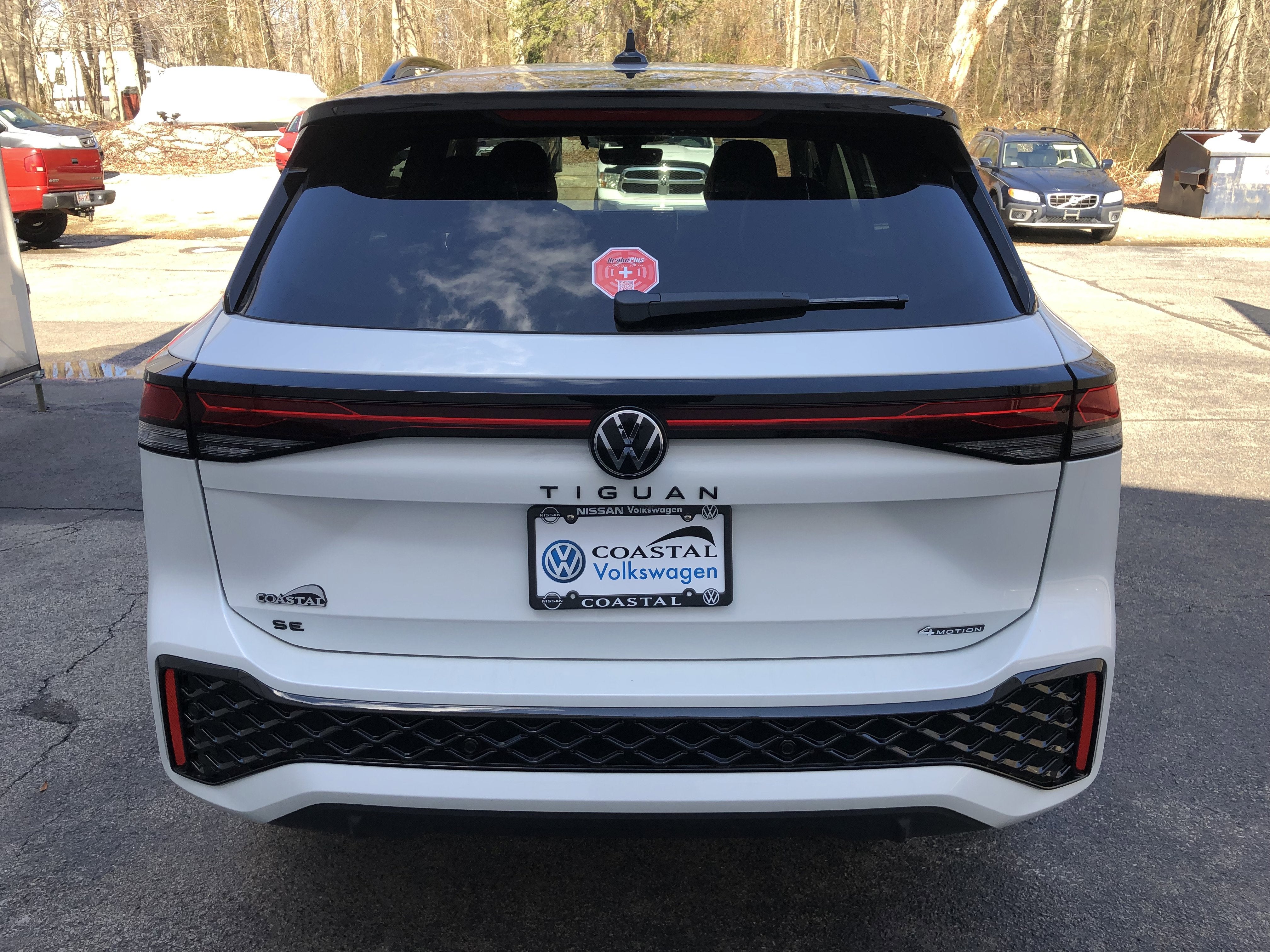 2026 Volkswagen Tiguan SE R-Line Black