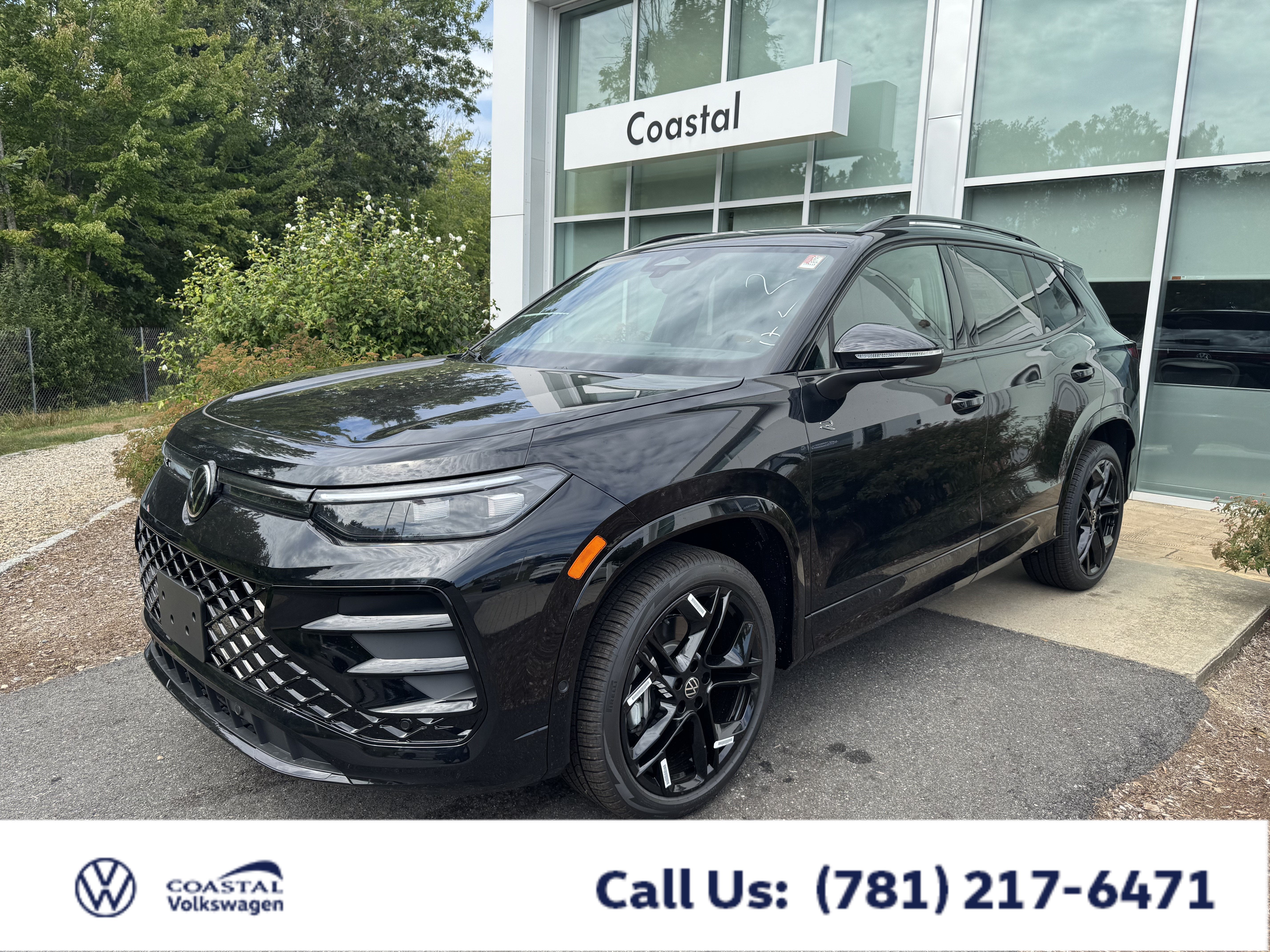 2026 Volkswagen Tiguan SE R-Line Black