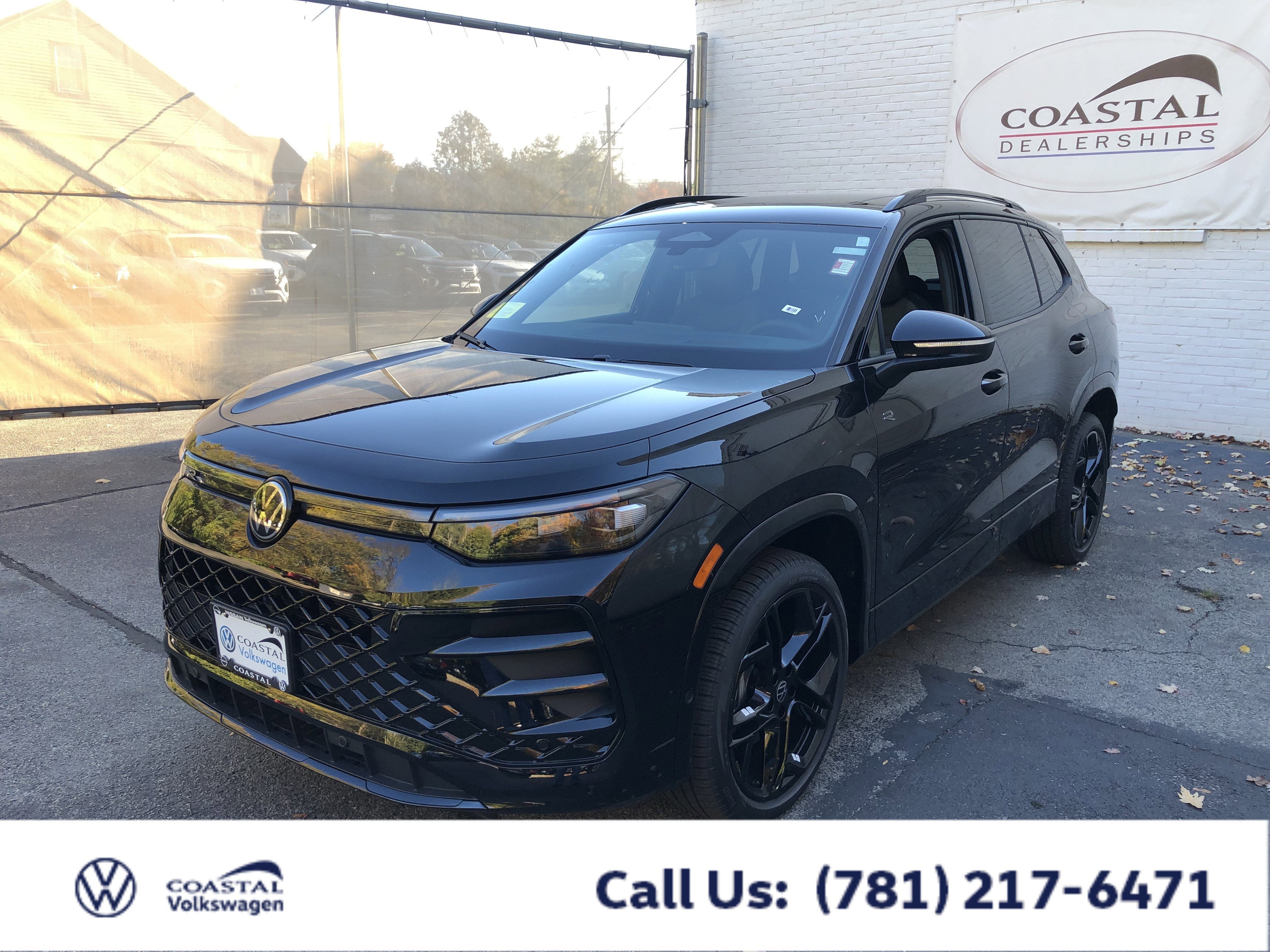 2026 Volkswagen Tiguan SE R-Line Black