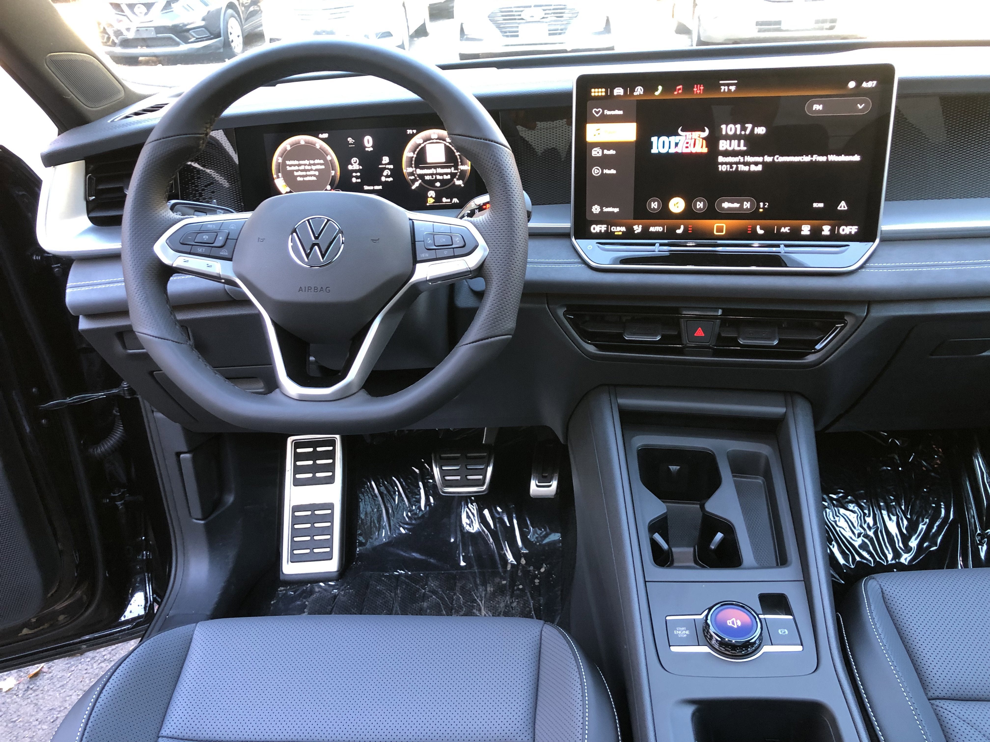 2026 Volkswagen Tiguan SE R-Line Black