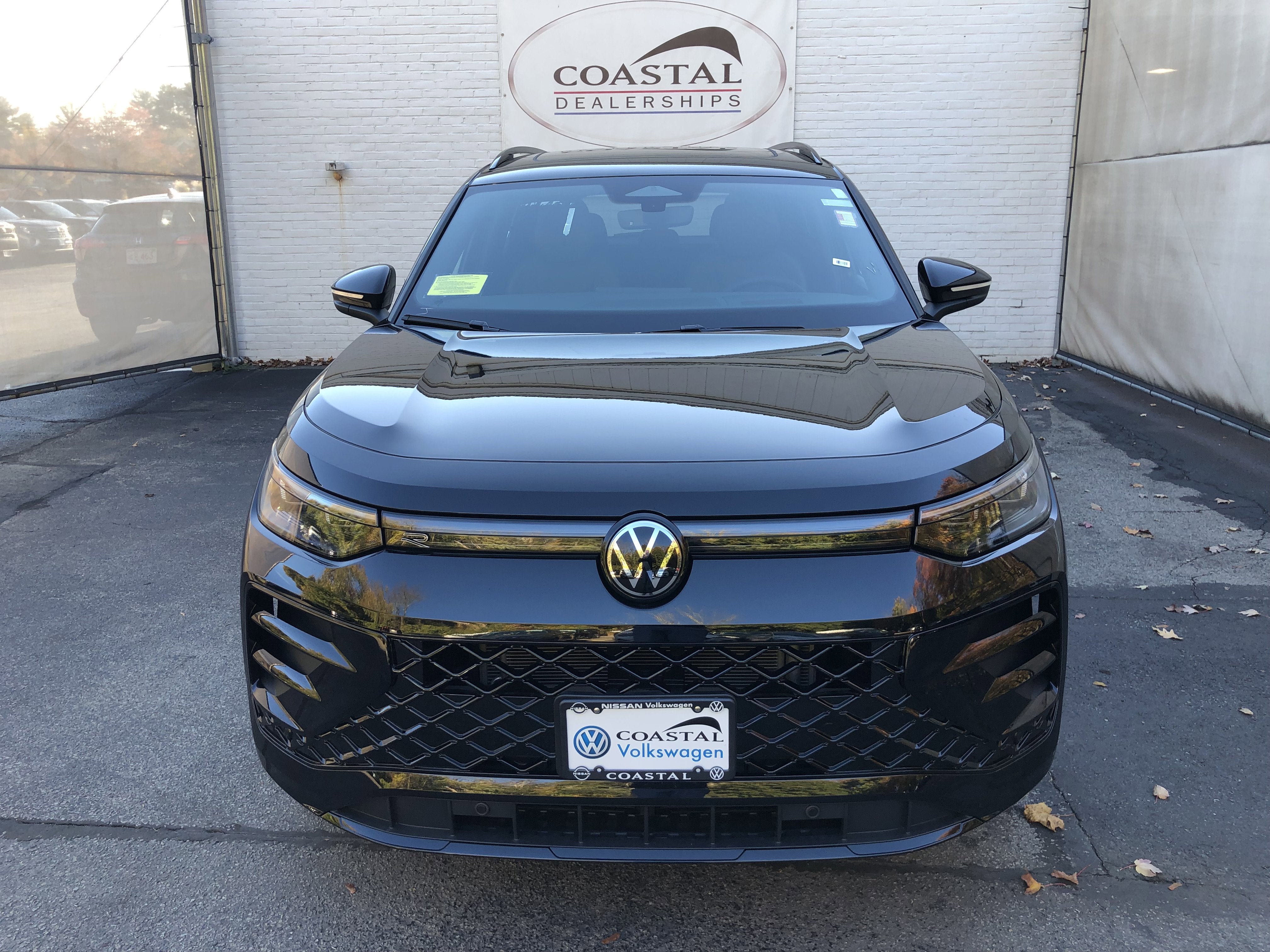 2026 Volkswagen Tiguan SE R-Line Black