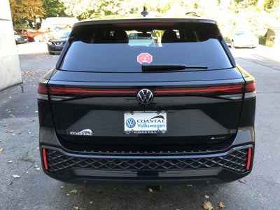 2026 Volkswagen Tiguan SE R-Line Black