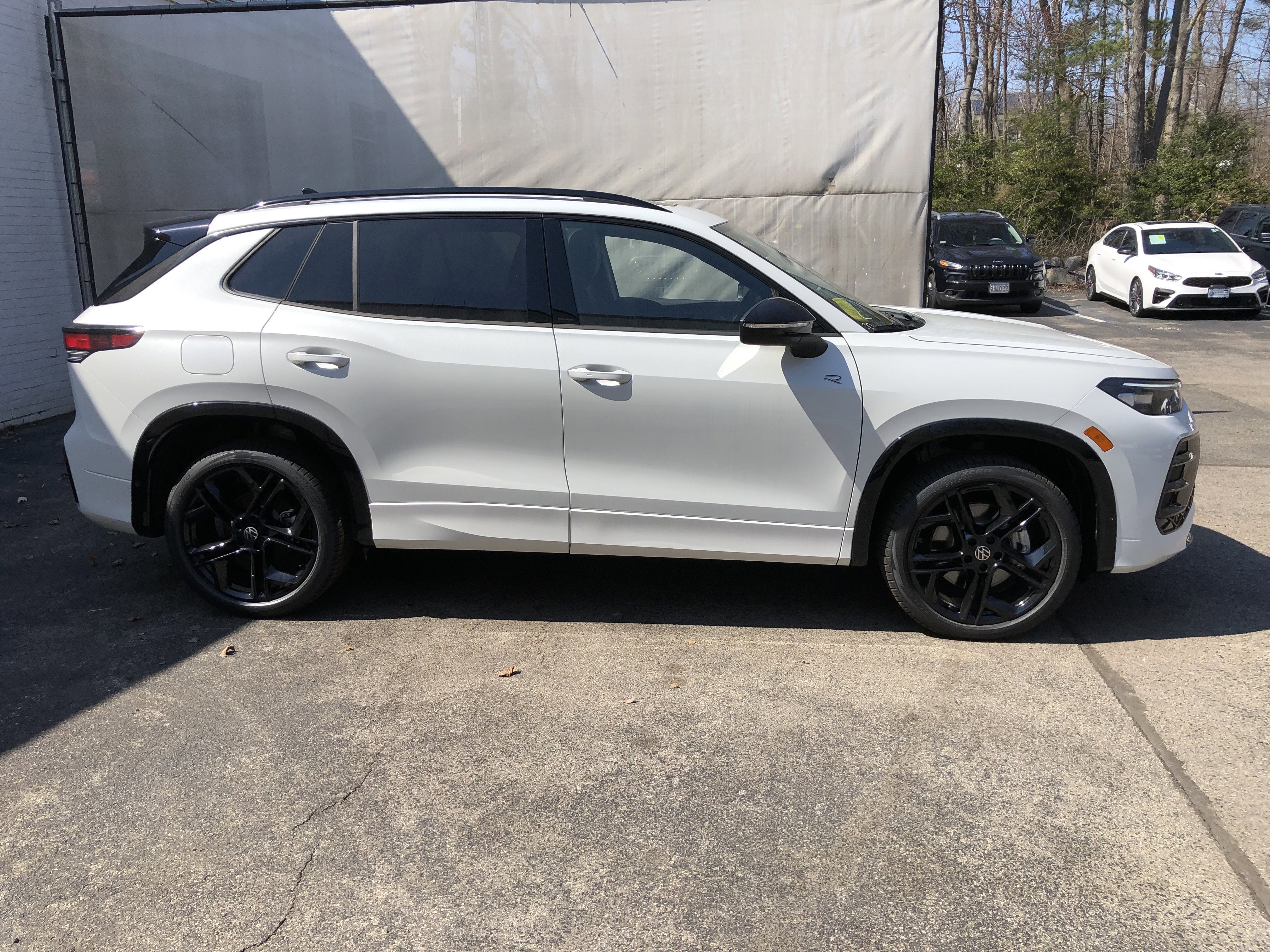 2026 Volkswagen Tiguan SE R-Line Black