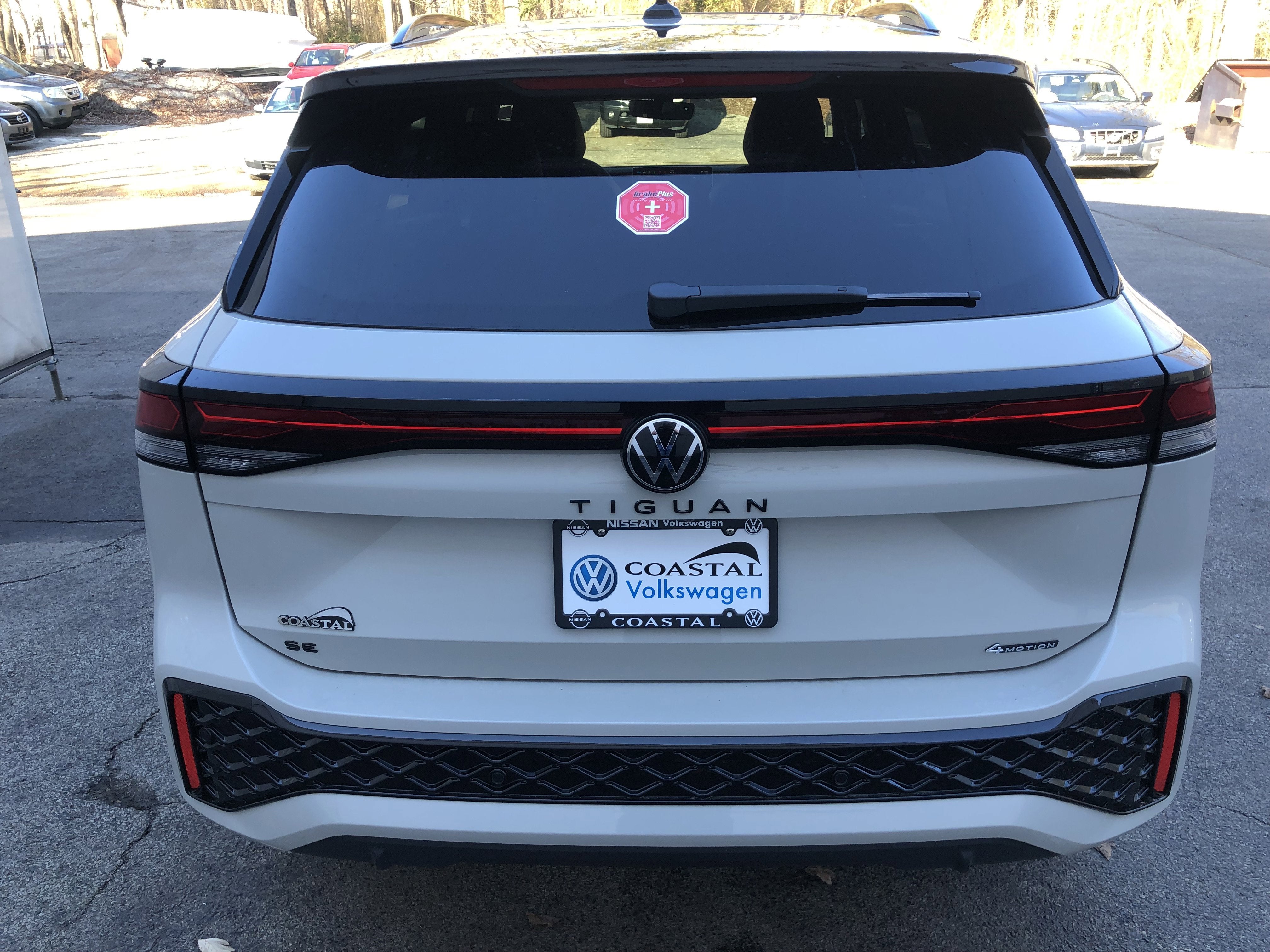 2026 Volkswagen Tiguan SE R-Line Black