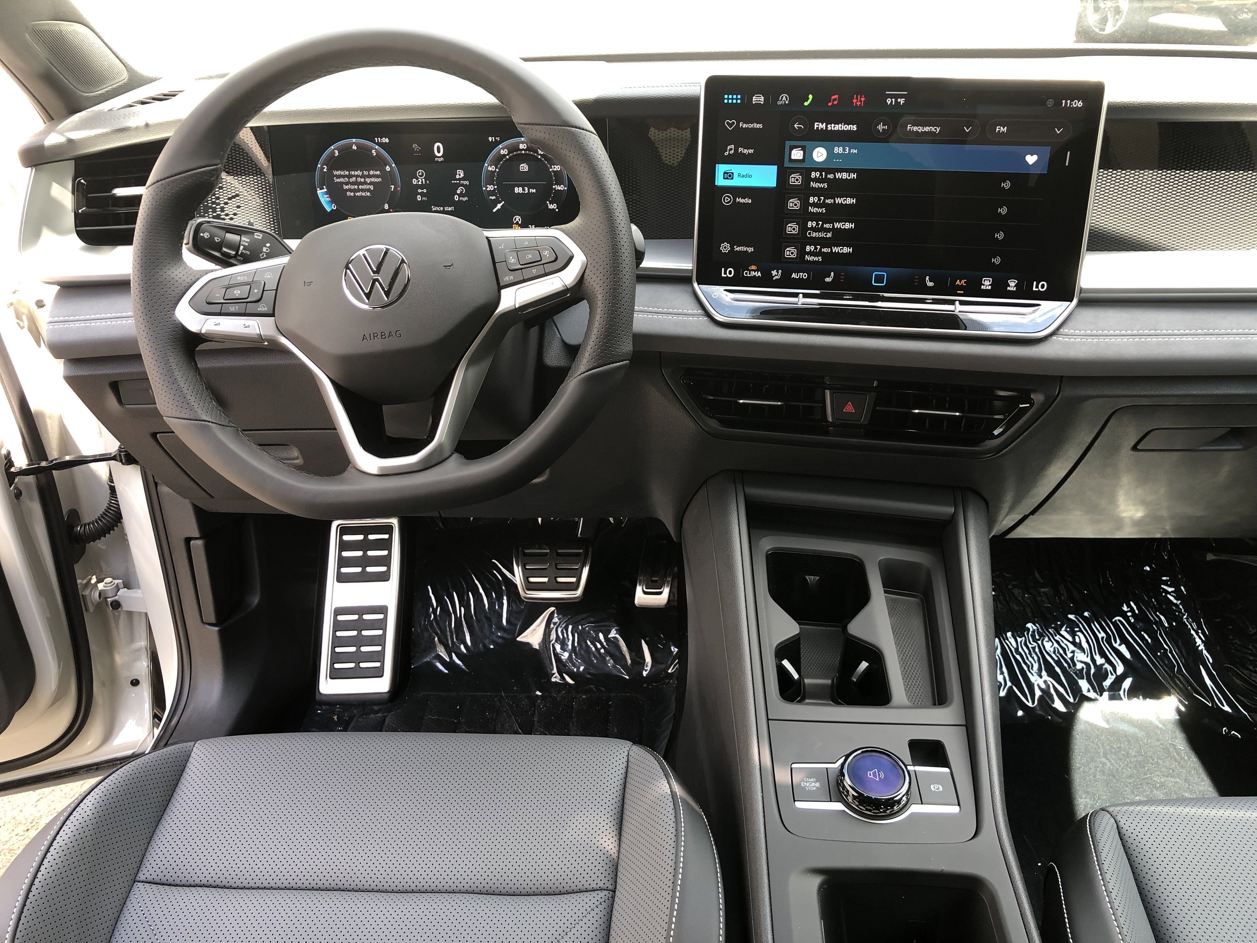 2026 Volkswagen Tiguan SE R-Line Black