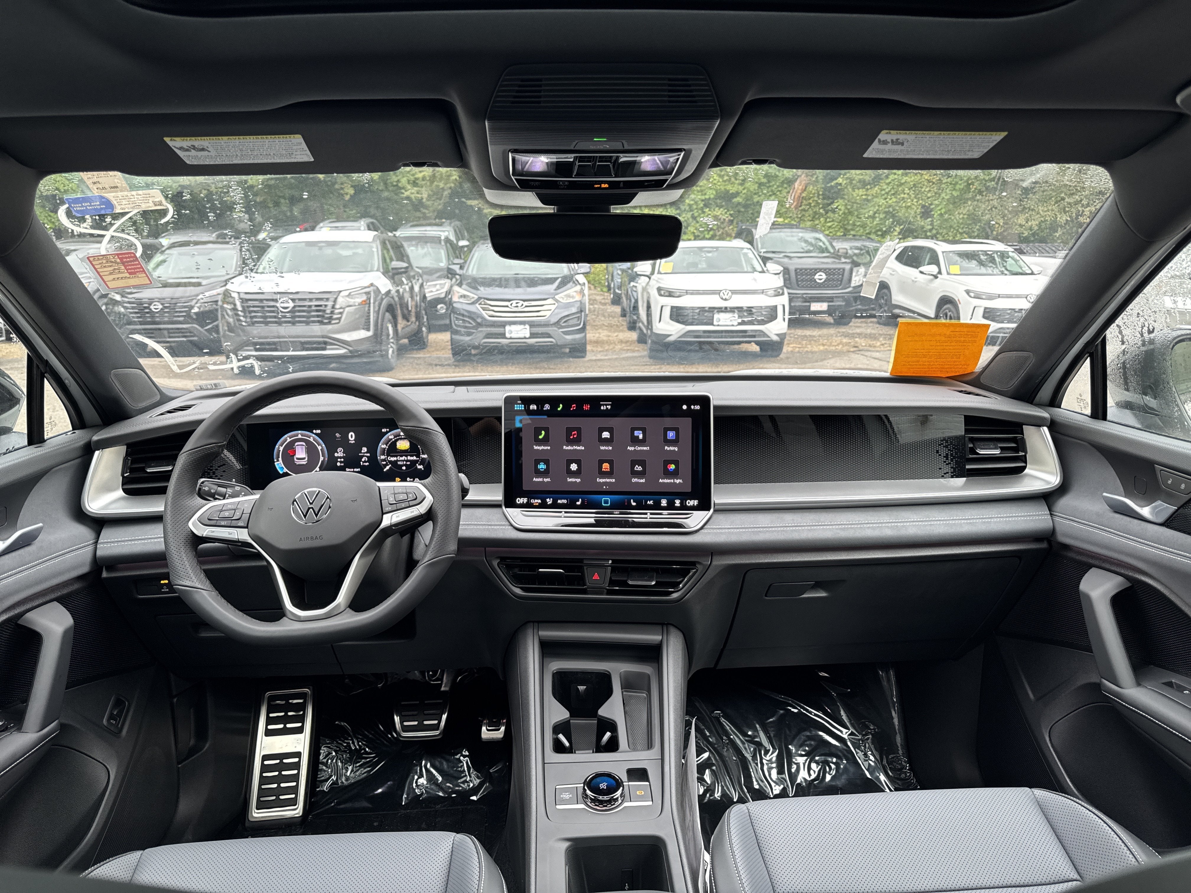 2026 Volkswagen Tiguan SE R-Line Black