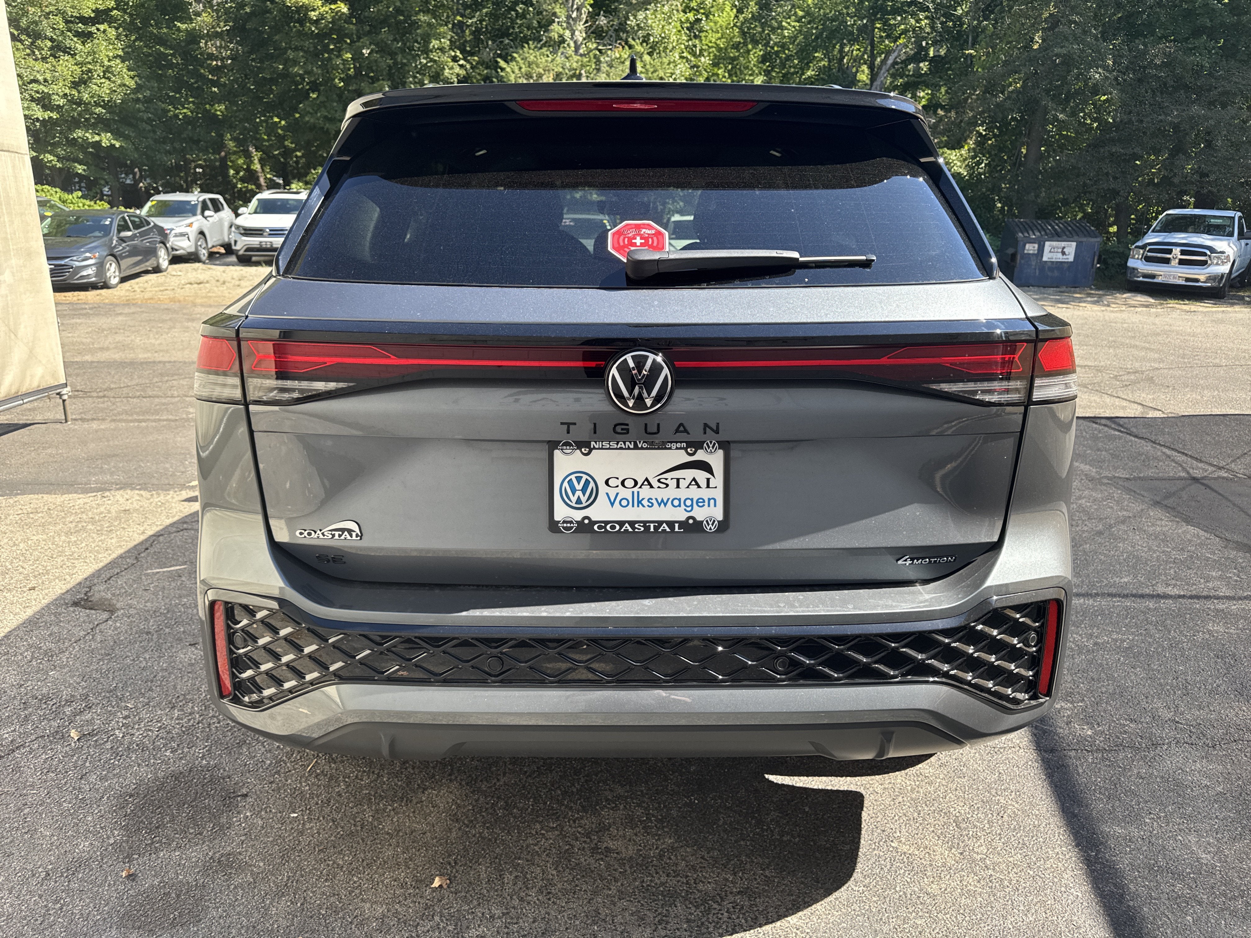 2026 Volkswagen Tiguan SE R-Line Black
