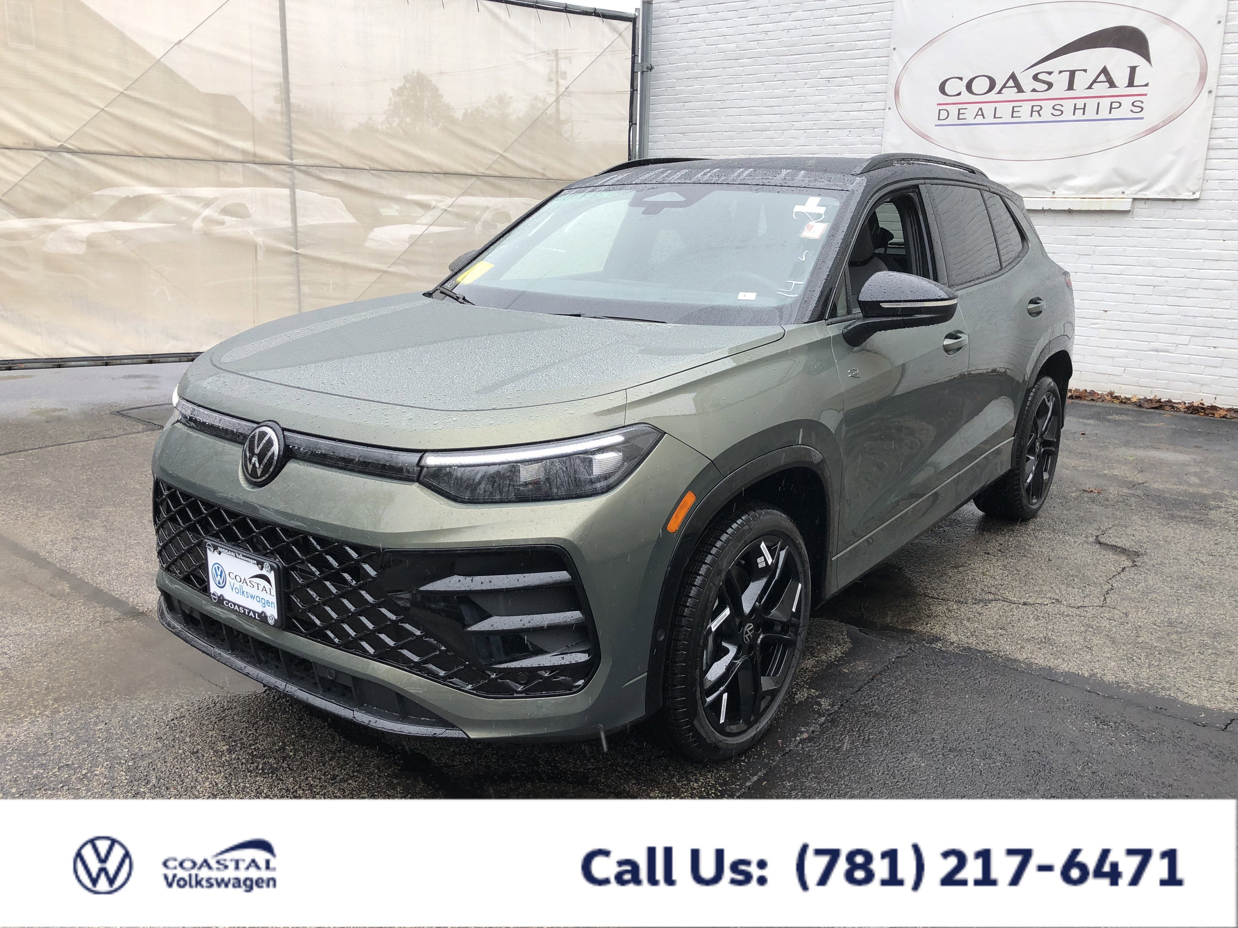 2026 Volkswagen Tiguan SE R-Line Black