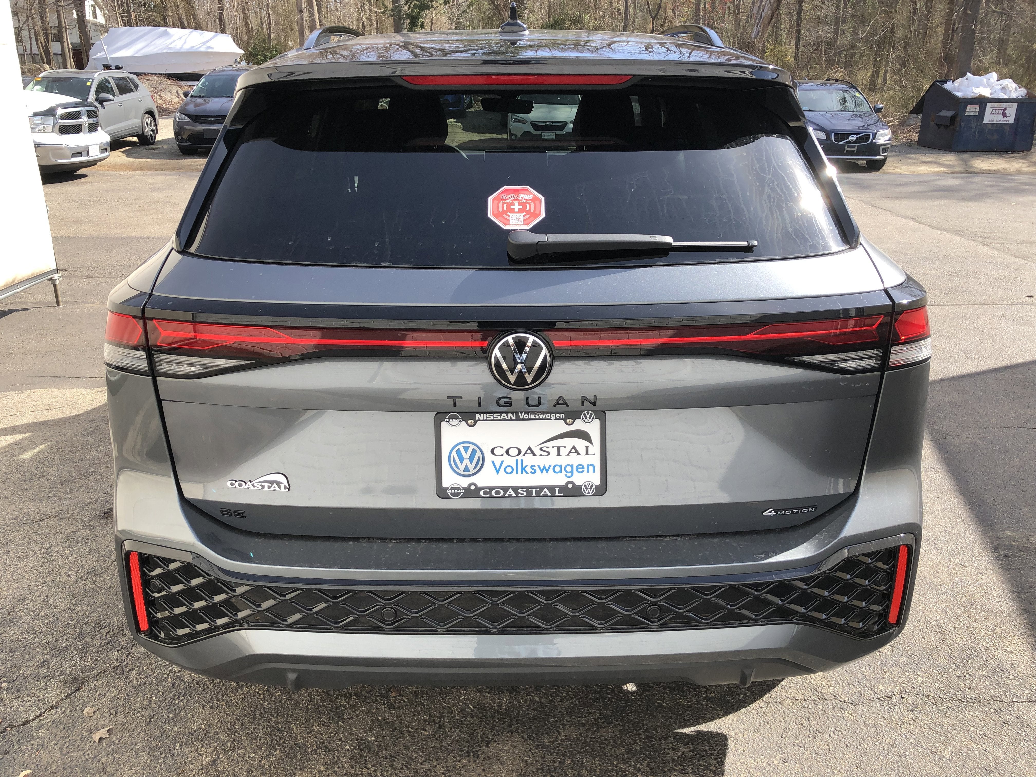 2026 Volkswagen Tiguan SE R-Line Black