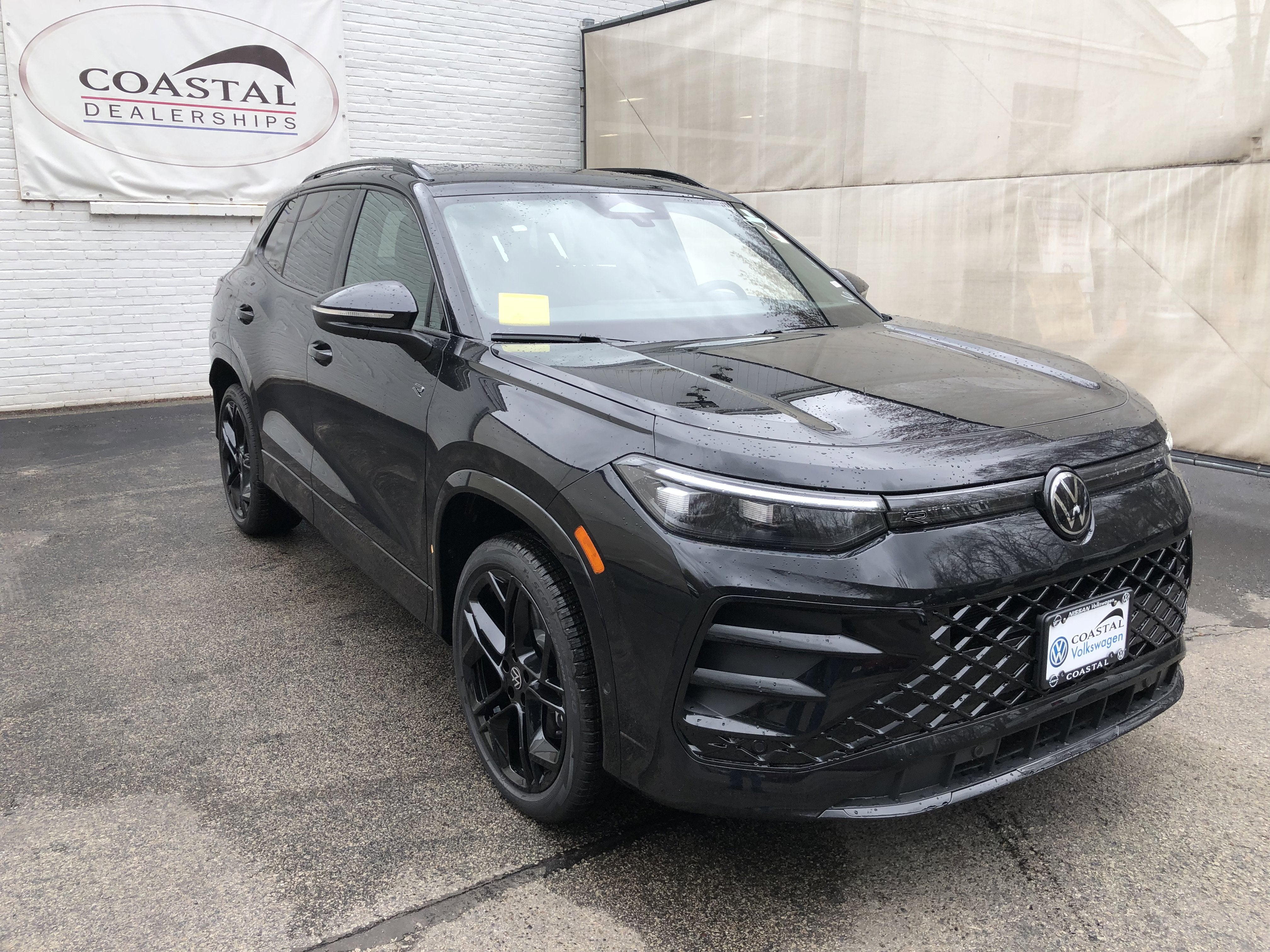 2026 Volkswagen Tiguan SE R-Line Black