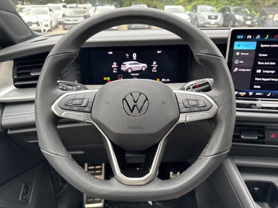 2026 Volkswagen Tiguan SE R-Line Black
