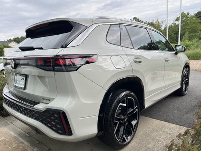 2025 Volkswagen Tiguan SEL R-Line
